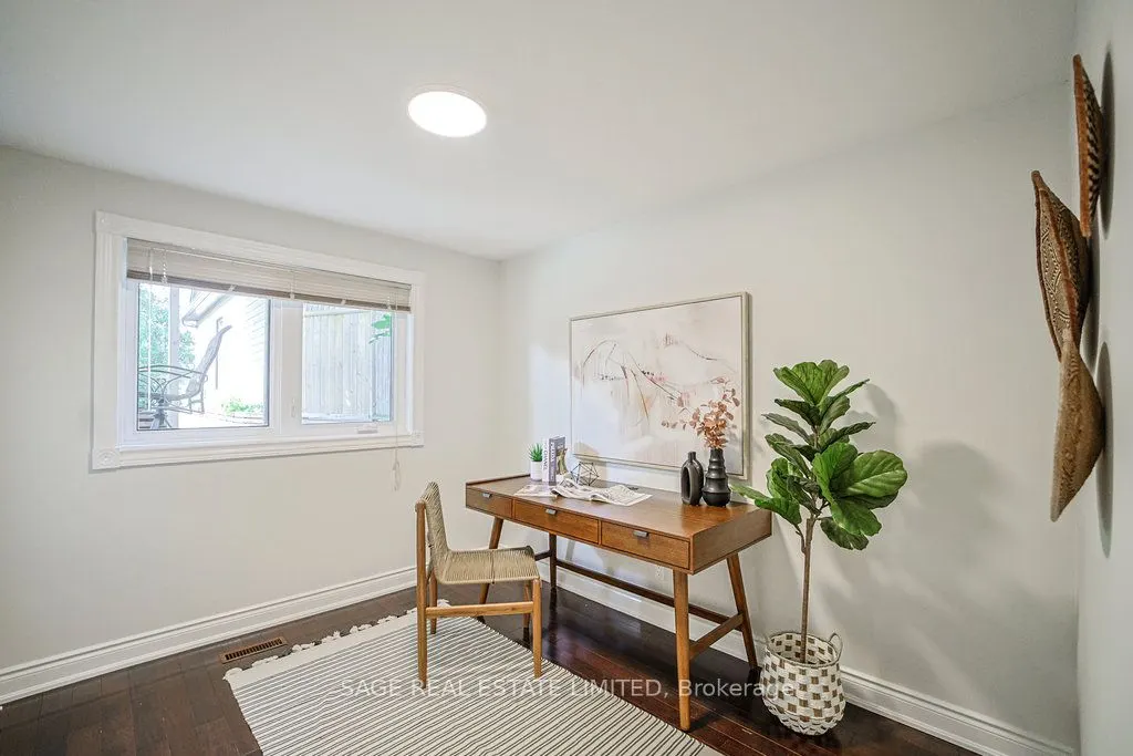1106 Meredith Avenue