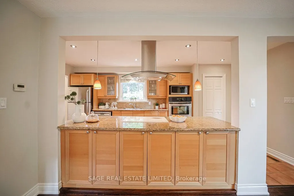 1106 Meredith Avenue