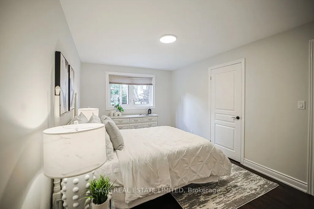 1106 Meredith Avenue