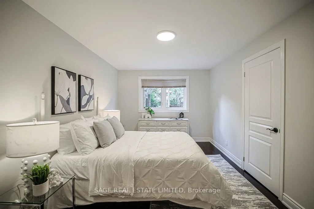 1106 Meredith Avenue