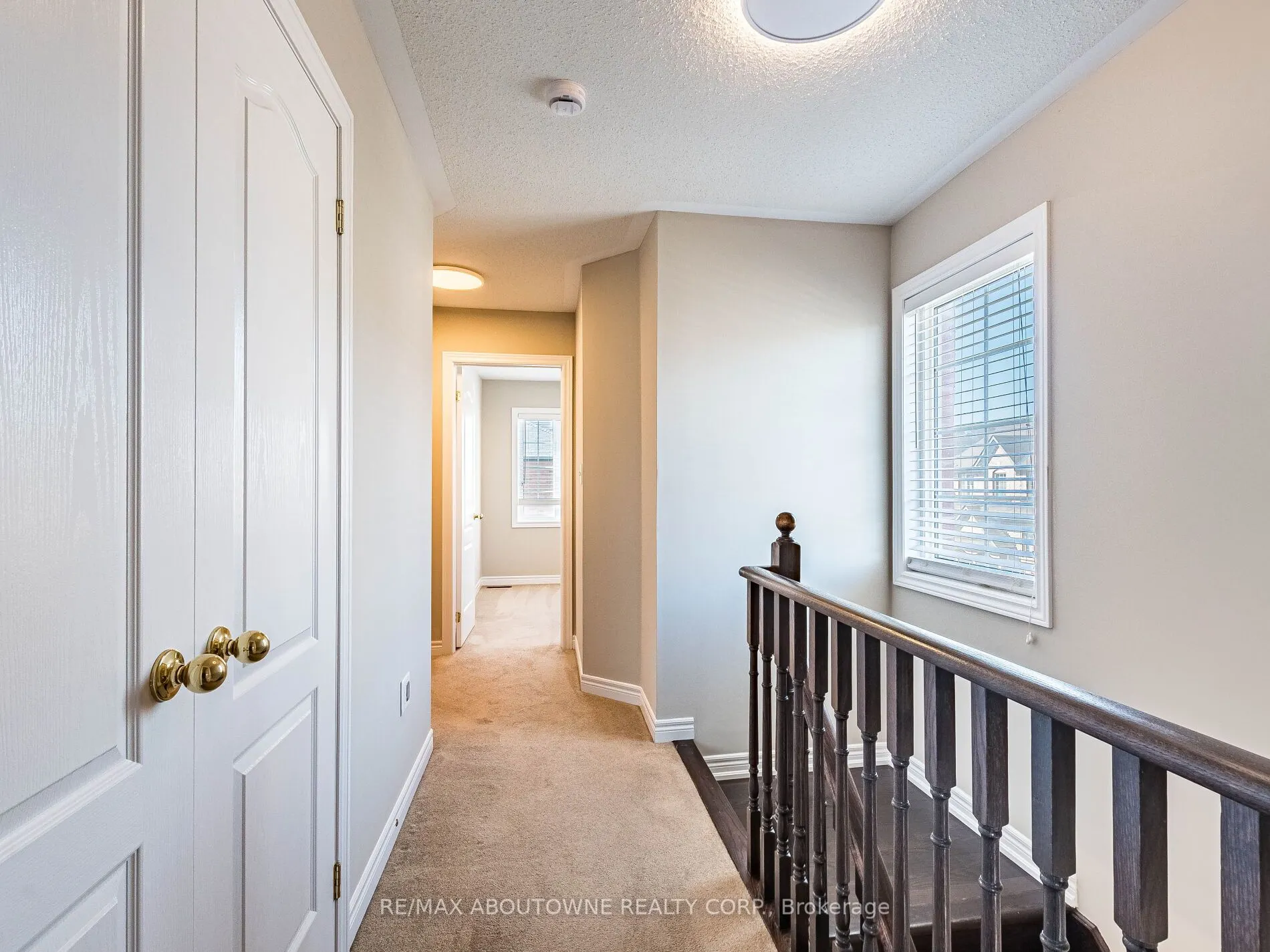 1382 Granrock Crescent