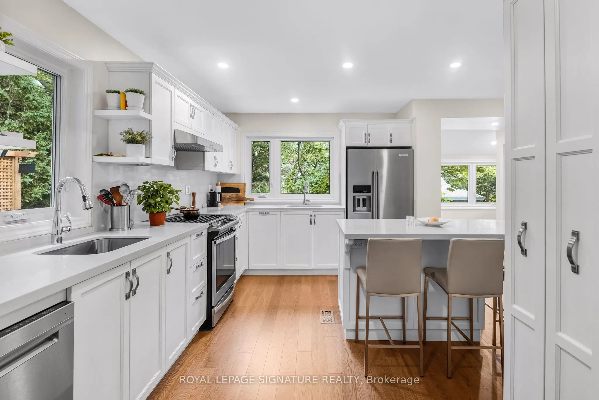 363 Ellis Park Road