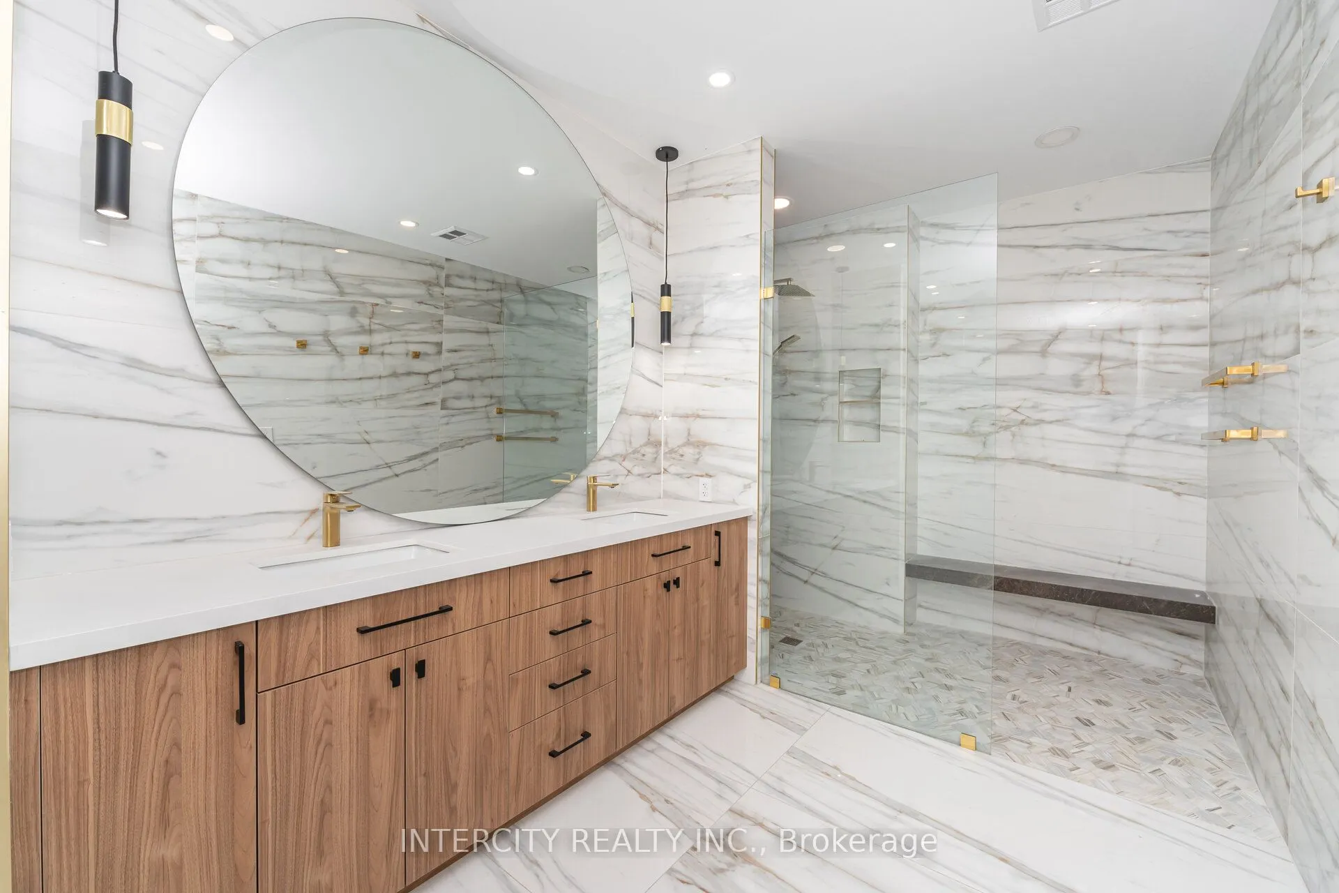35 Kingsbridge Garden Circle, #TPH03