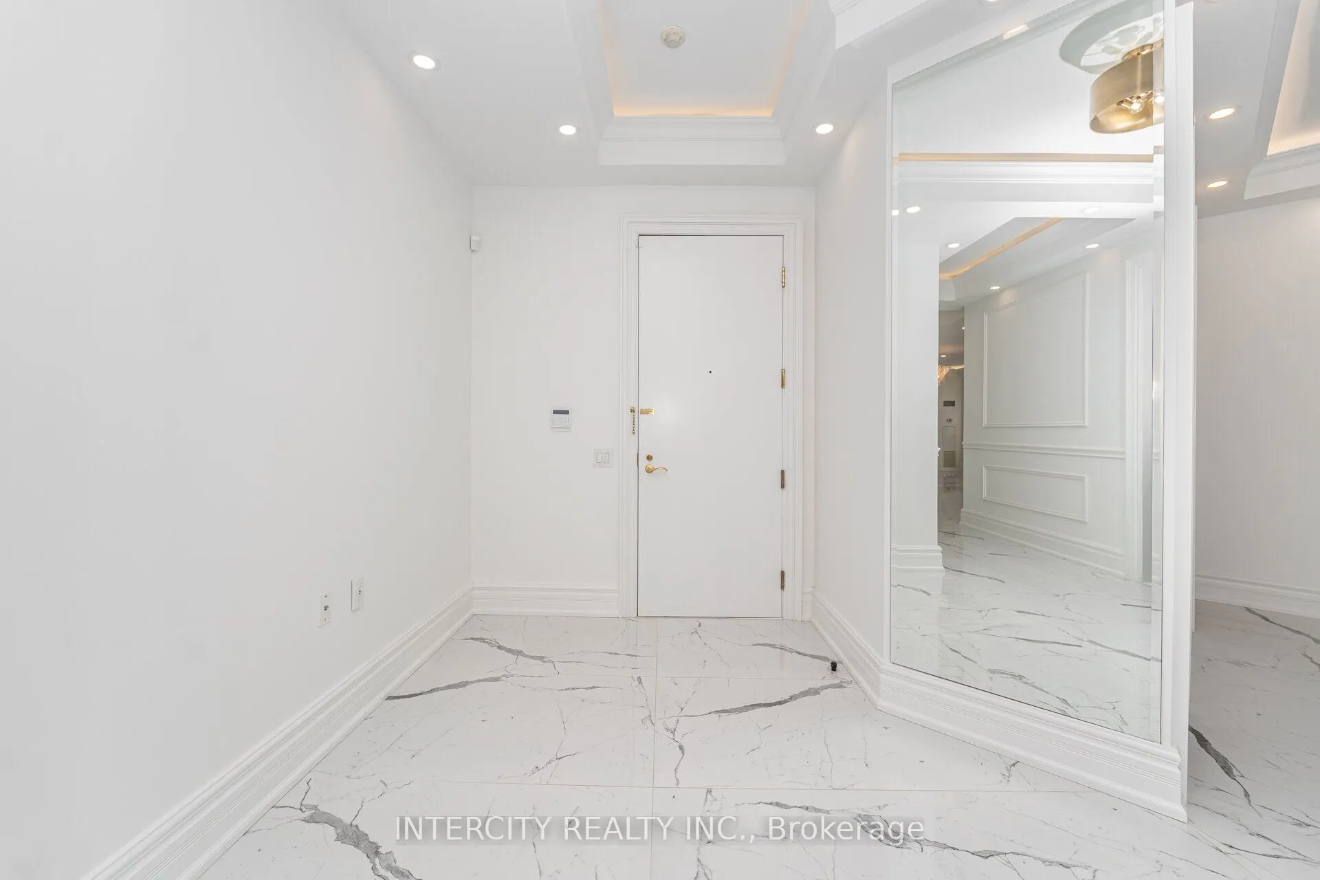 35 Kingsbridge Garden Circle, #TPH03