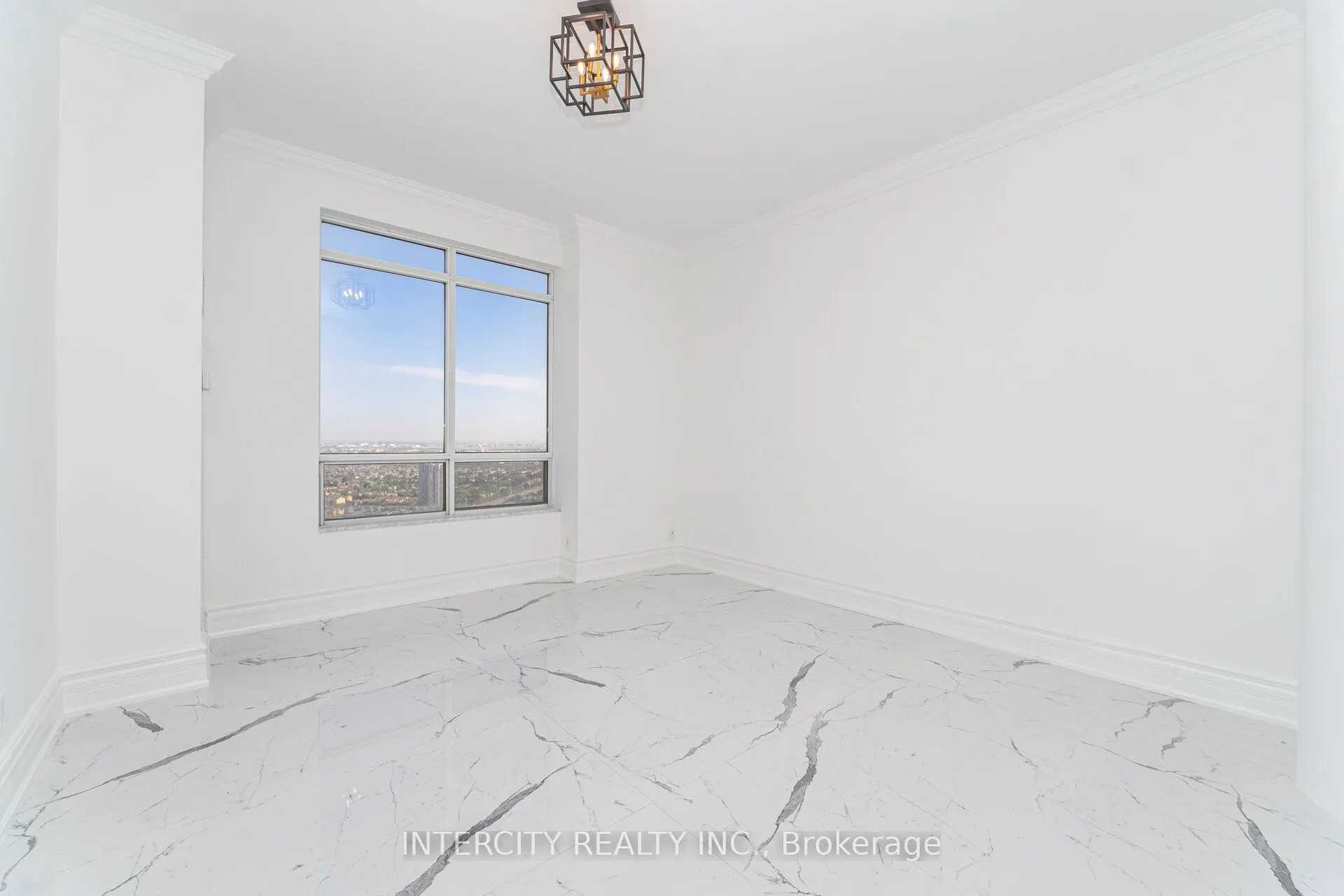 35 Kingsbridge Garden Circle, #TPH03