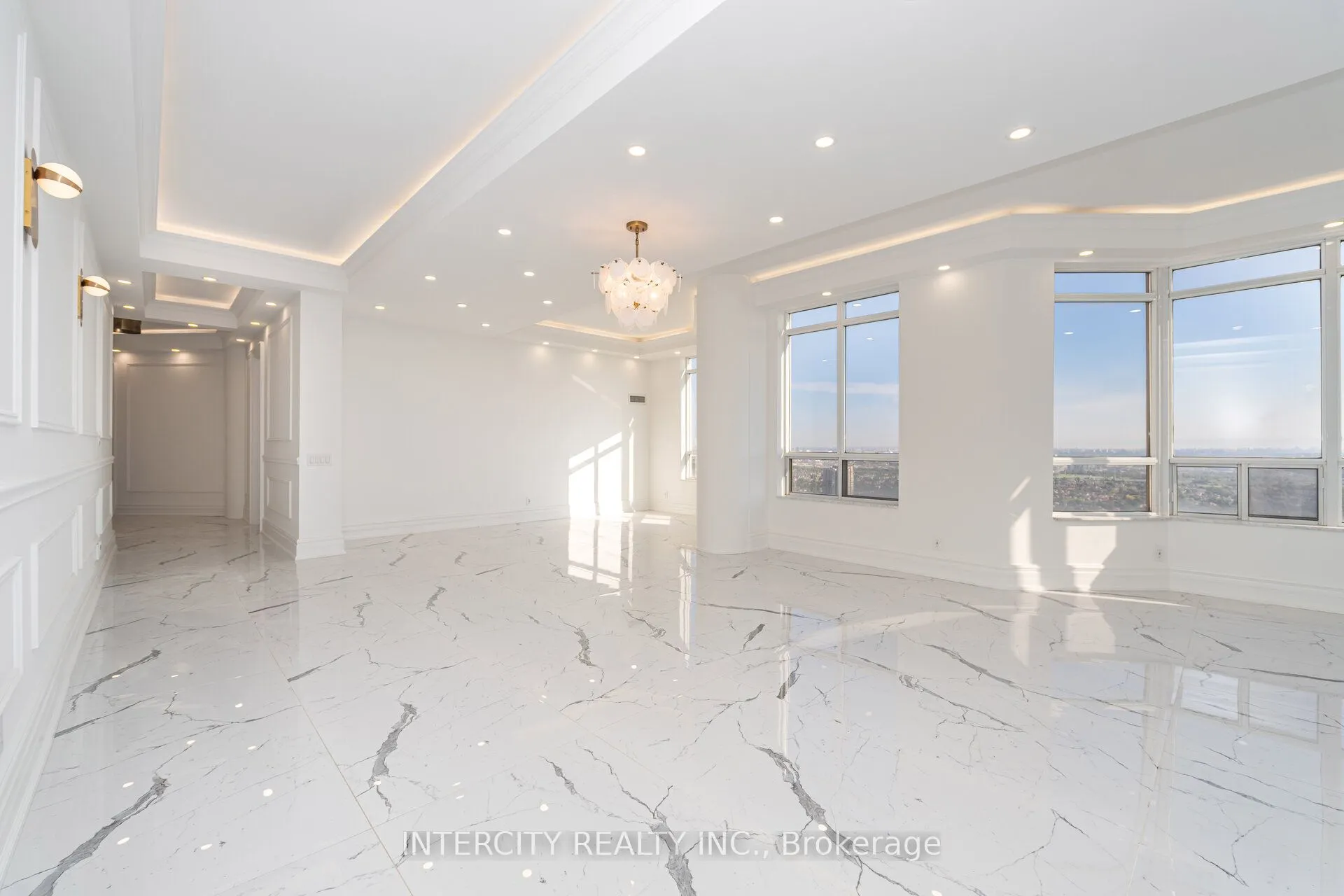 35 Kingsbridge Garden Circle, #TPH03