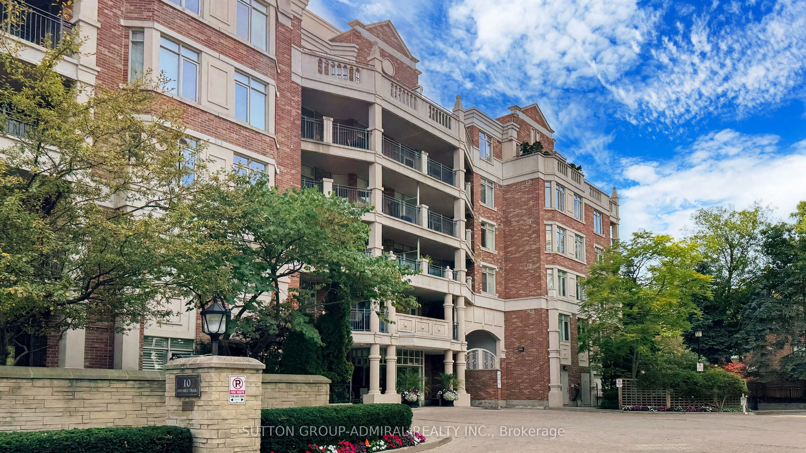 10 Old Mill Trail, #207