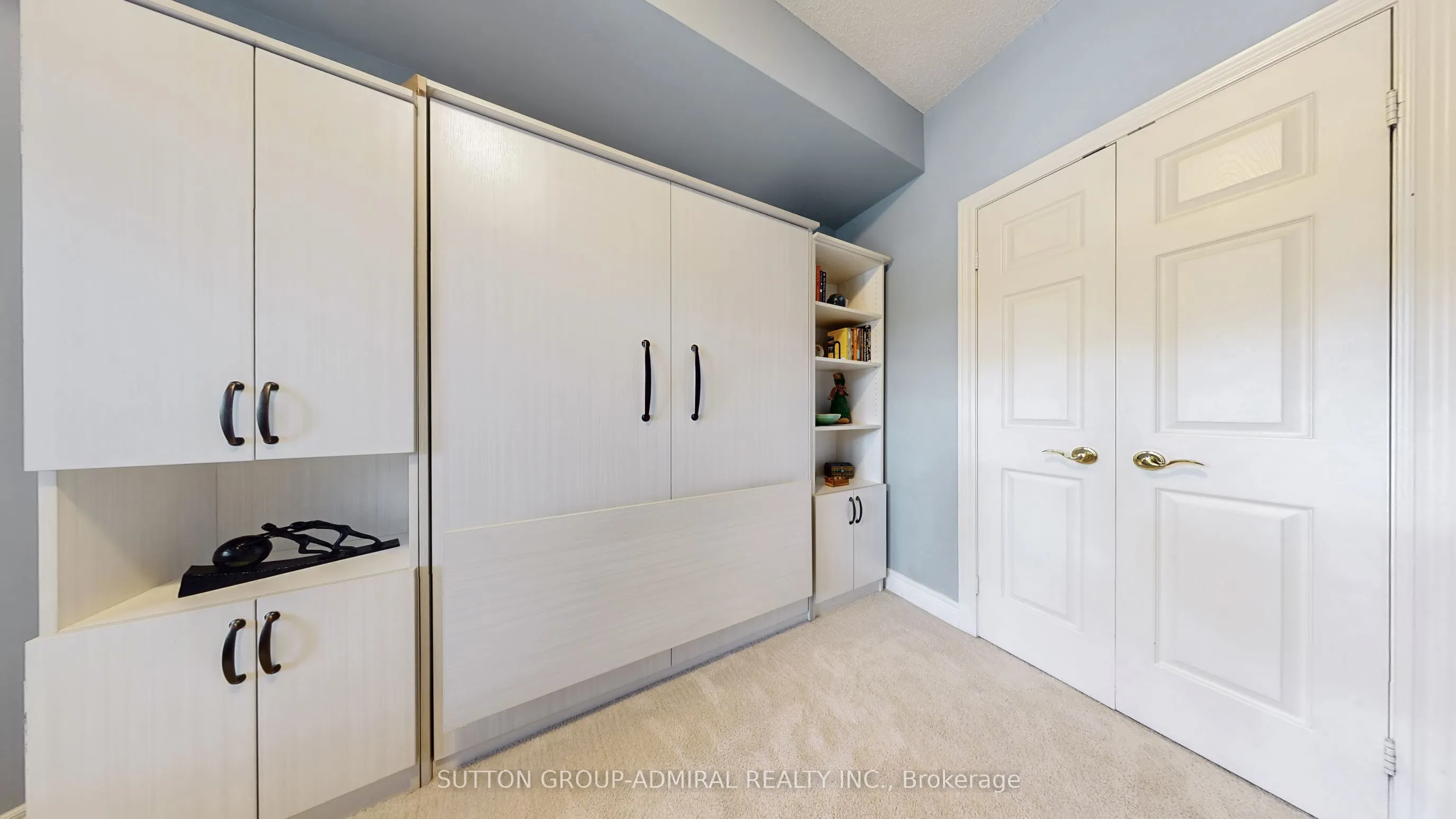10 Old Mill Trail, #207