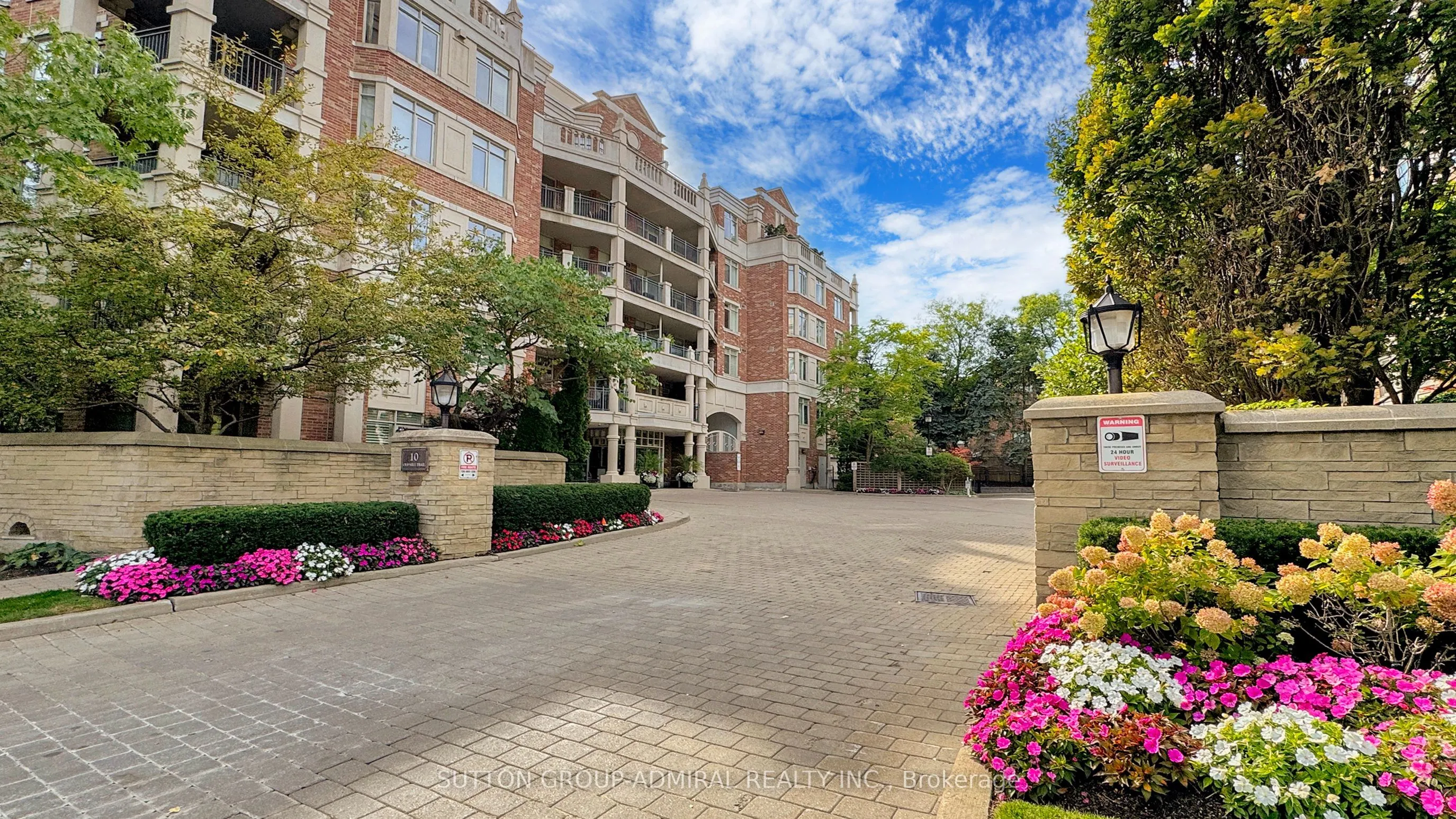 10 Old Mill Trail, #207