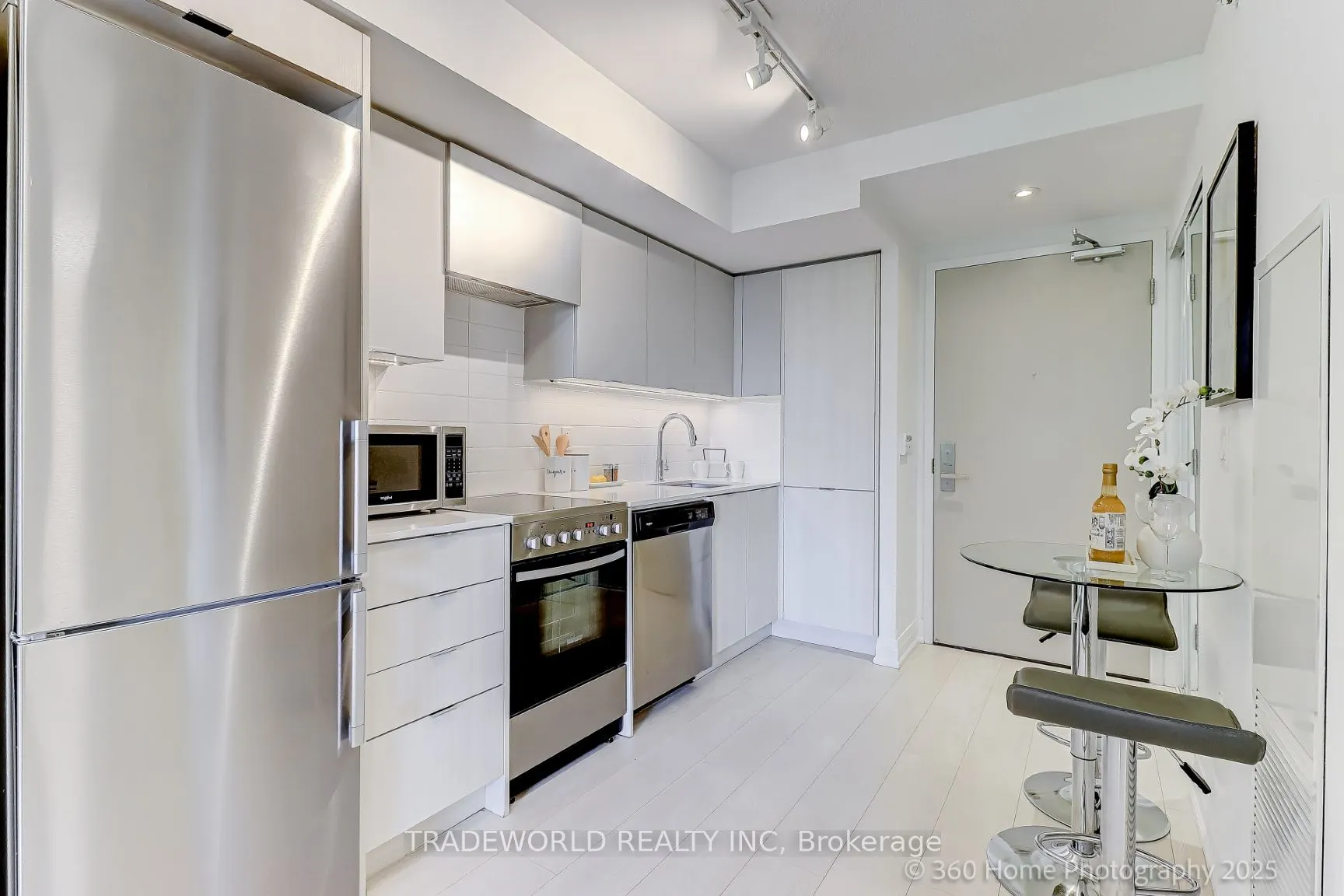 30 Gibbs Road, #703