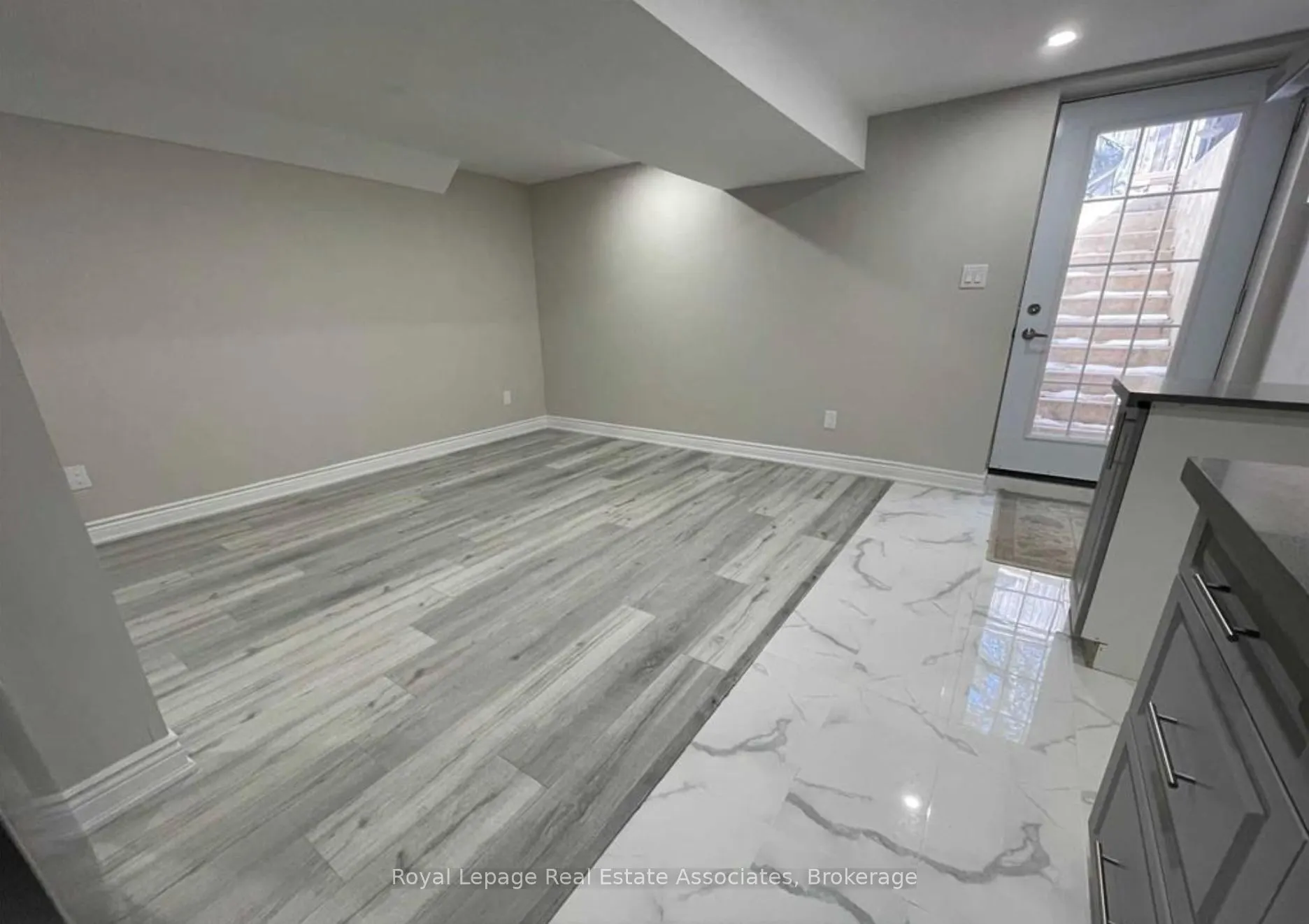 6798 Tassel Crescent, #Basement