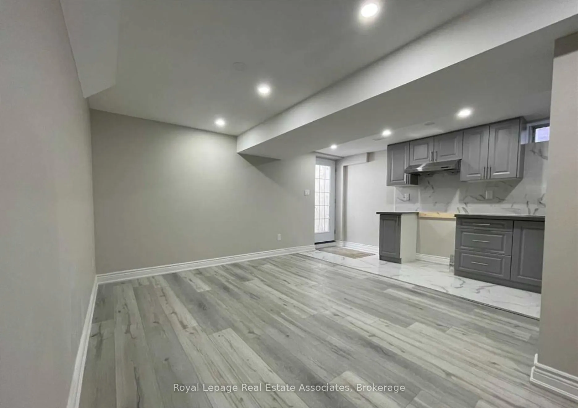 6798 Tassel Crescent, #Basement