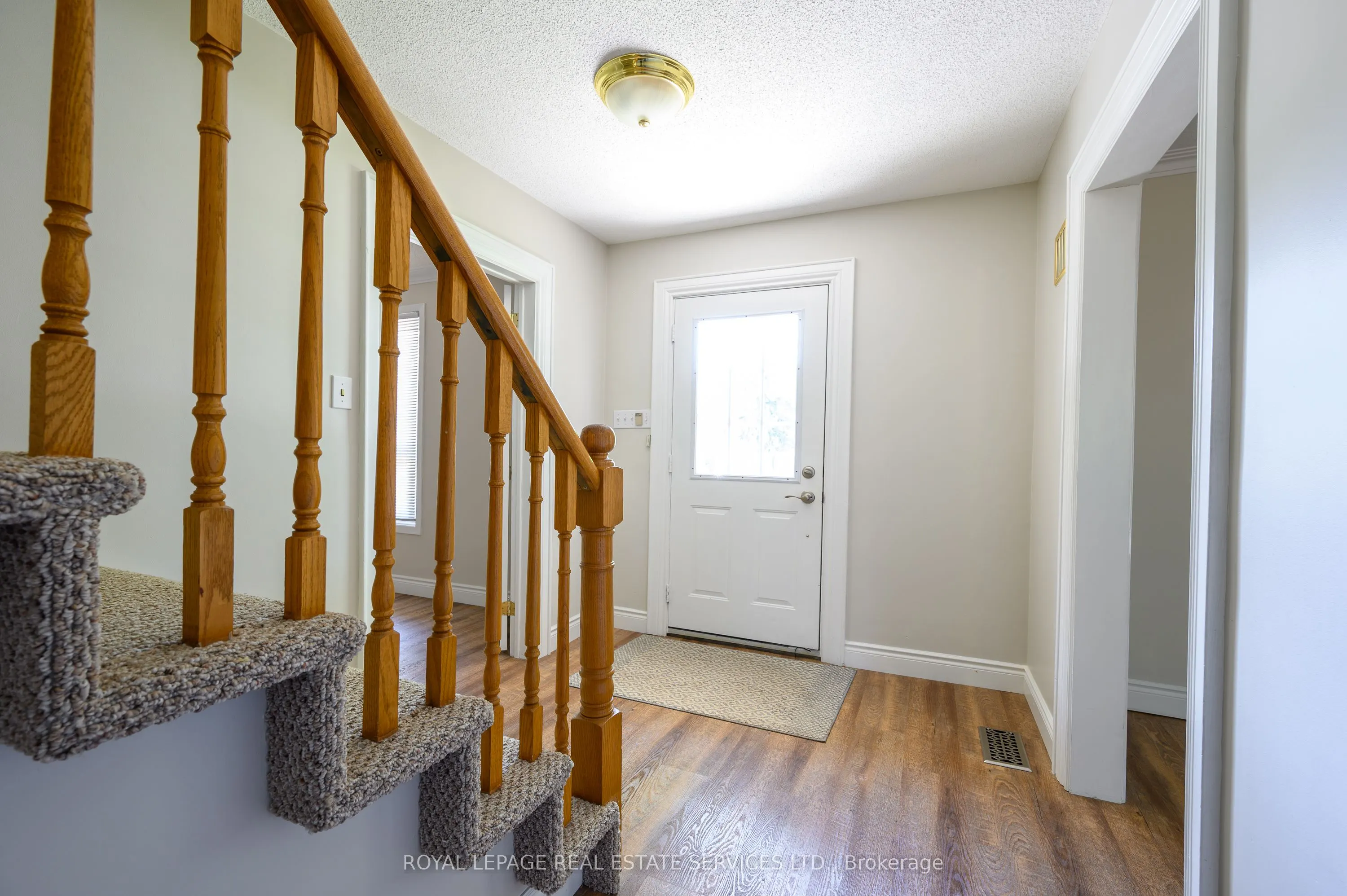 2471 Meadowood Crescent