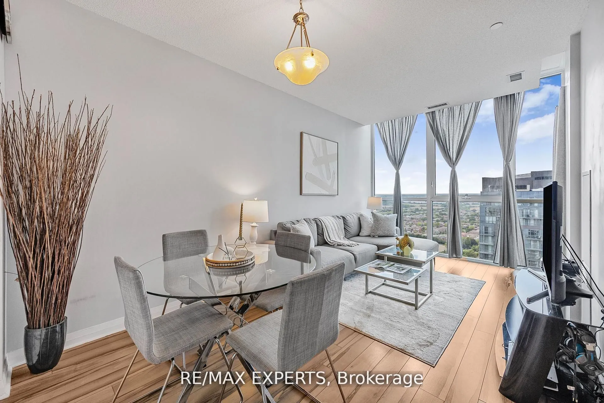 75 Eglinton Avenue W, #2408