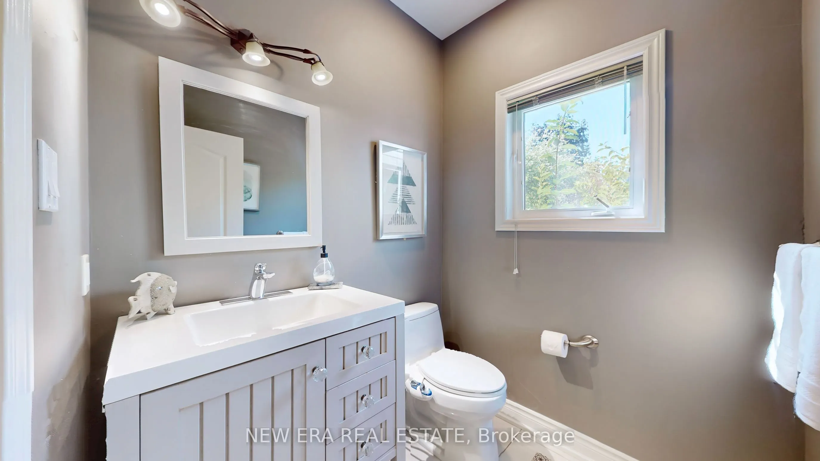 18 Grist Mill Drive