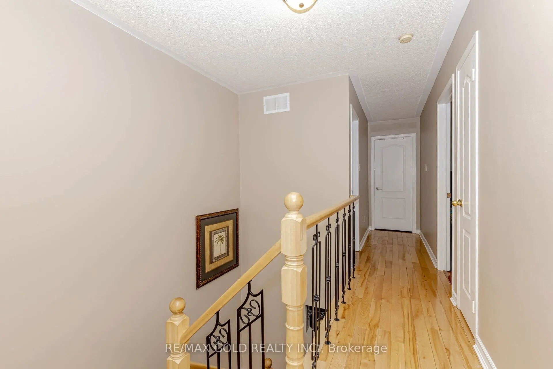 2 Lake Louise Drive