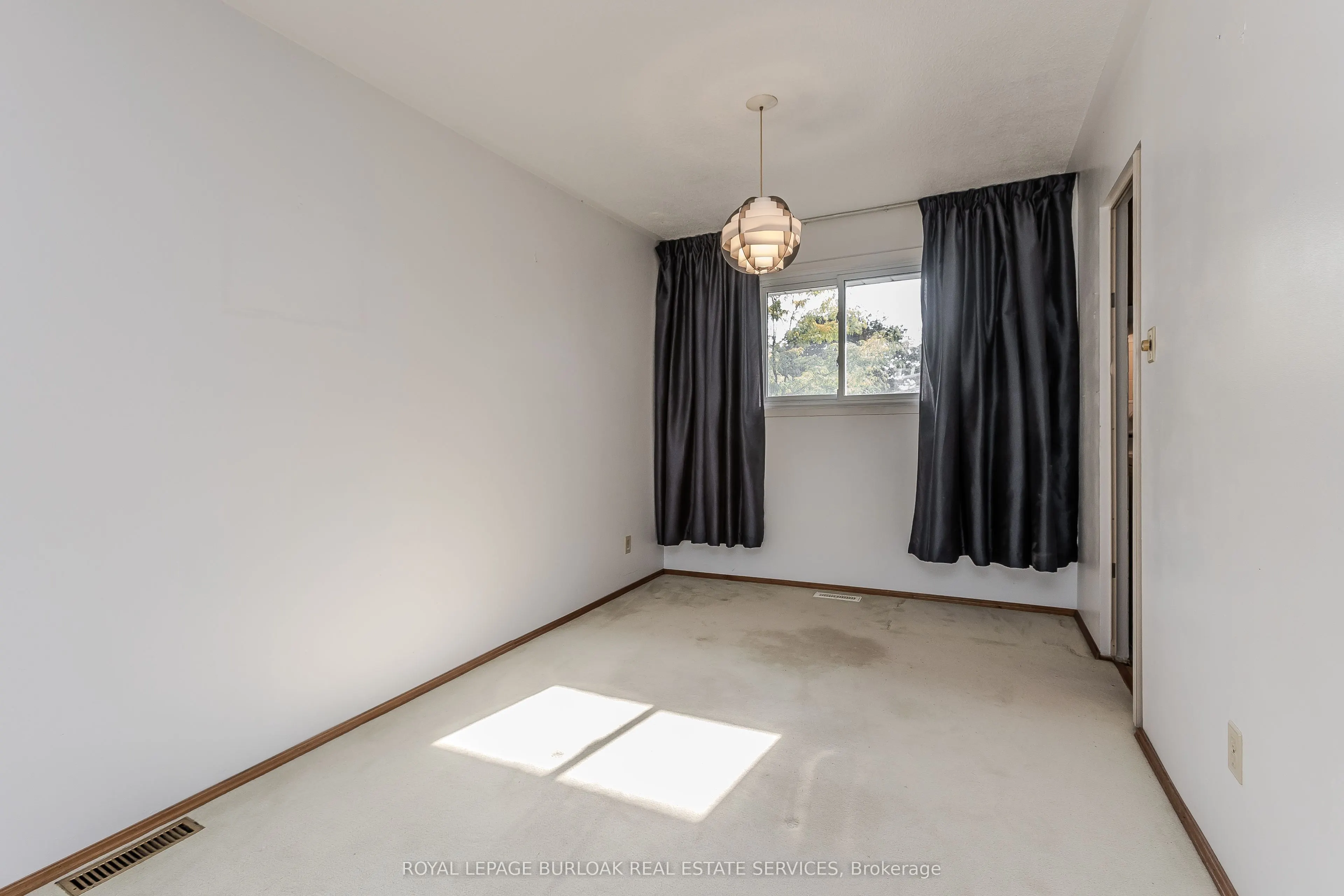 196 Mendel Court