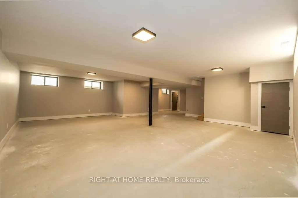 16 Walsh Avenue