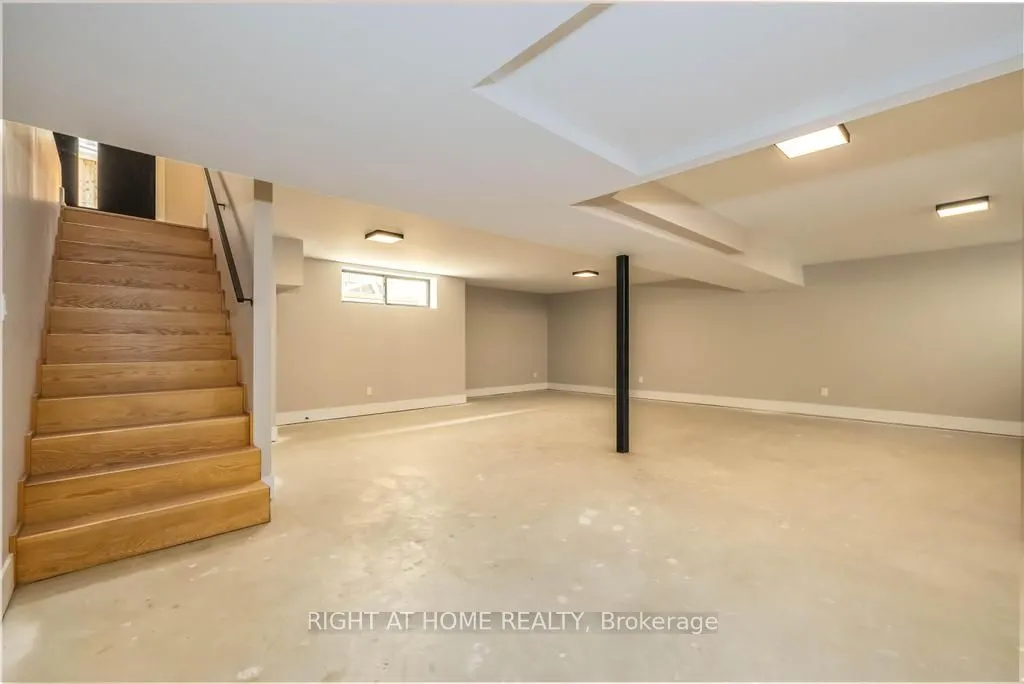 16 Walsh Avenue
