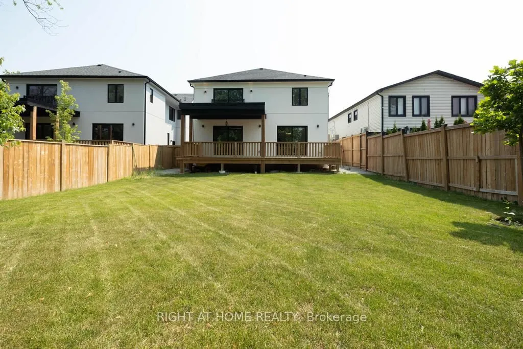 16 Walsh Avenue