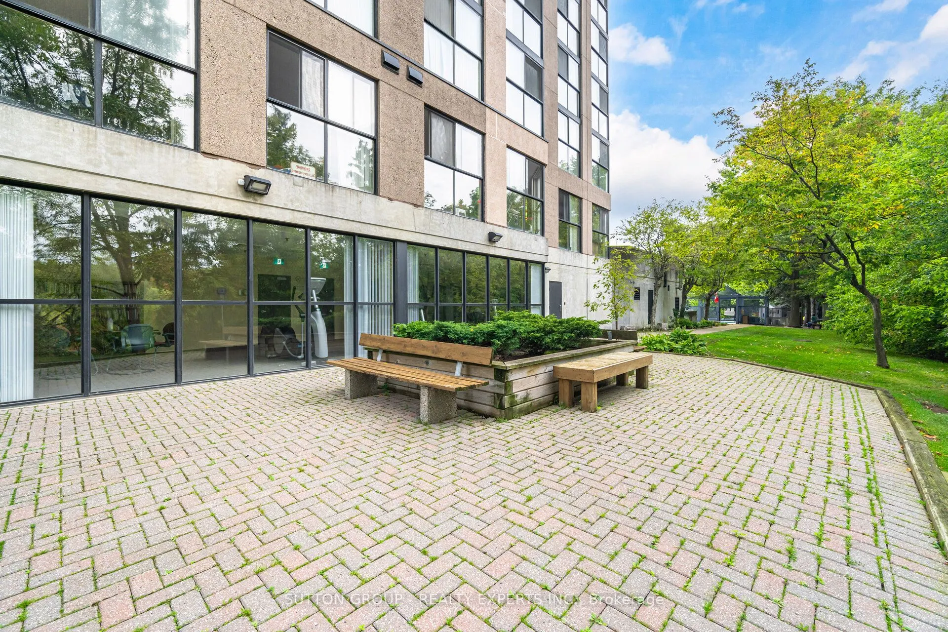 600 Rexdale Boulevard, #LPH2 #1302