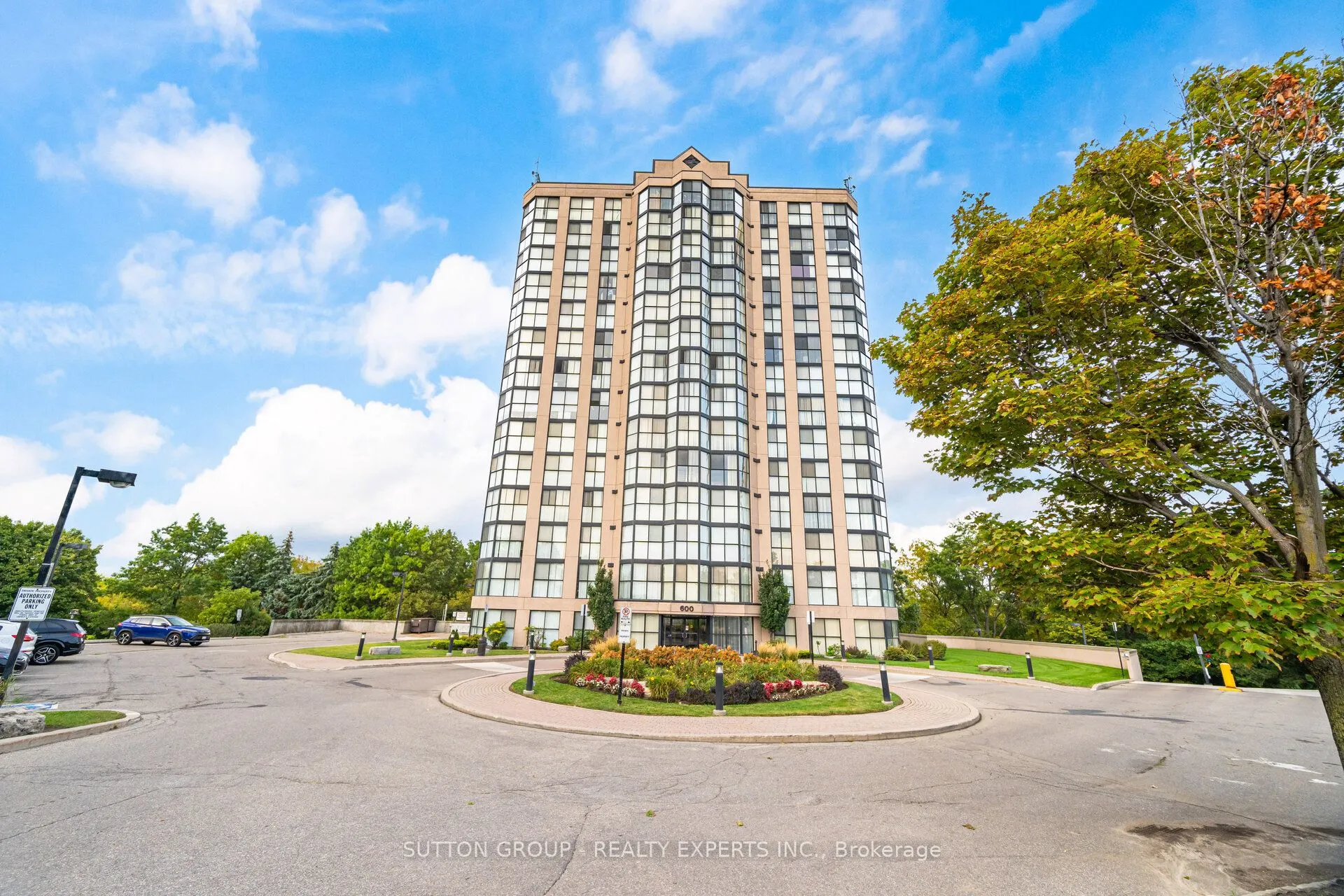 600 Rexdale Boulevard, #LPH2 #1302