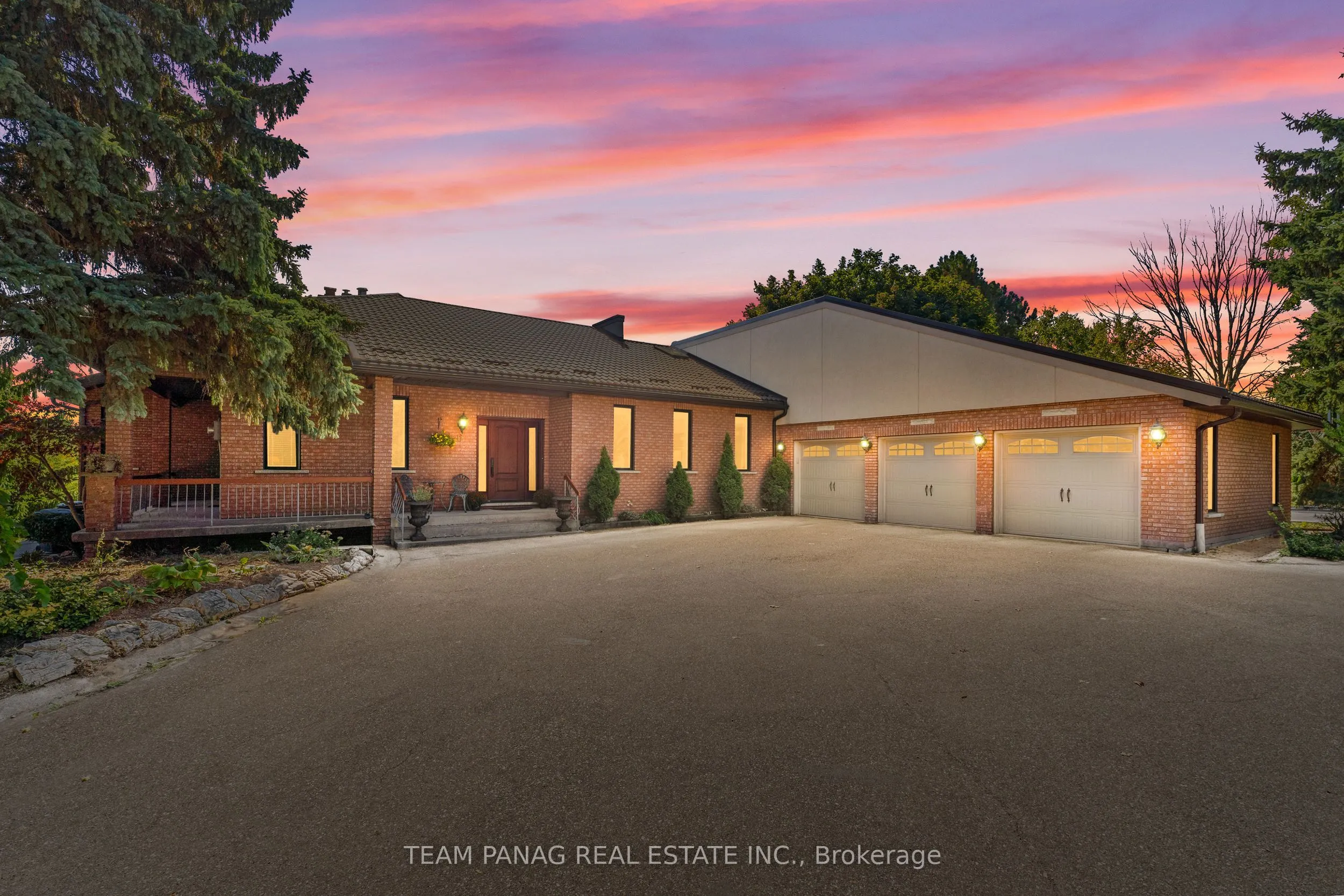 6 Leone Lane