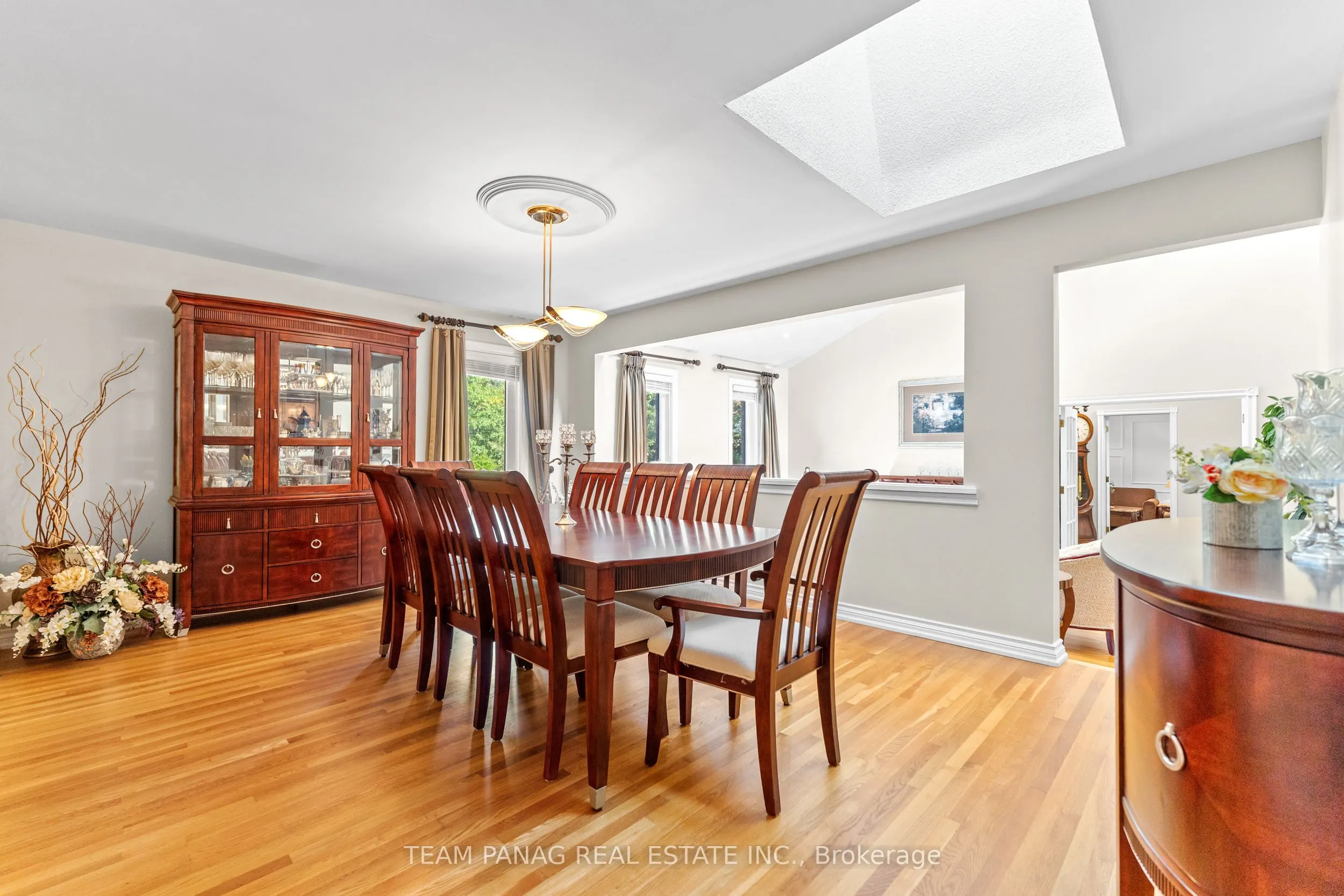 6 Leone Lane