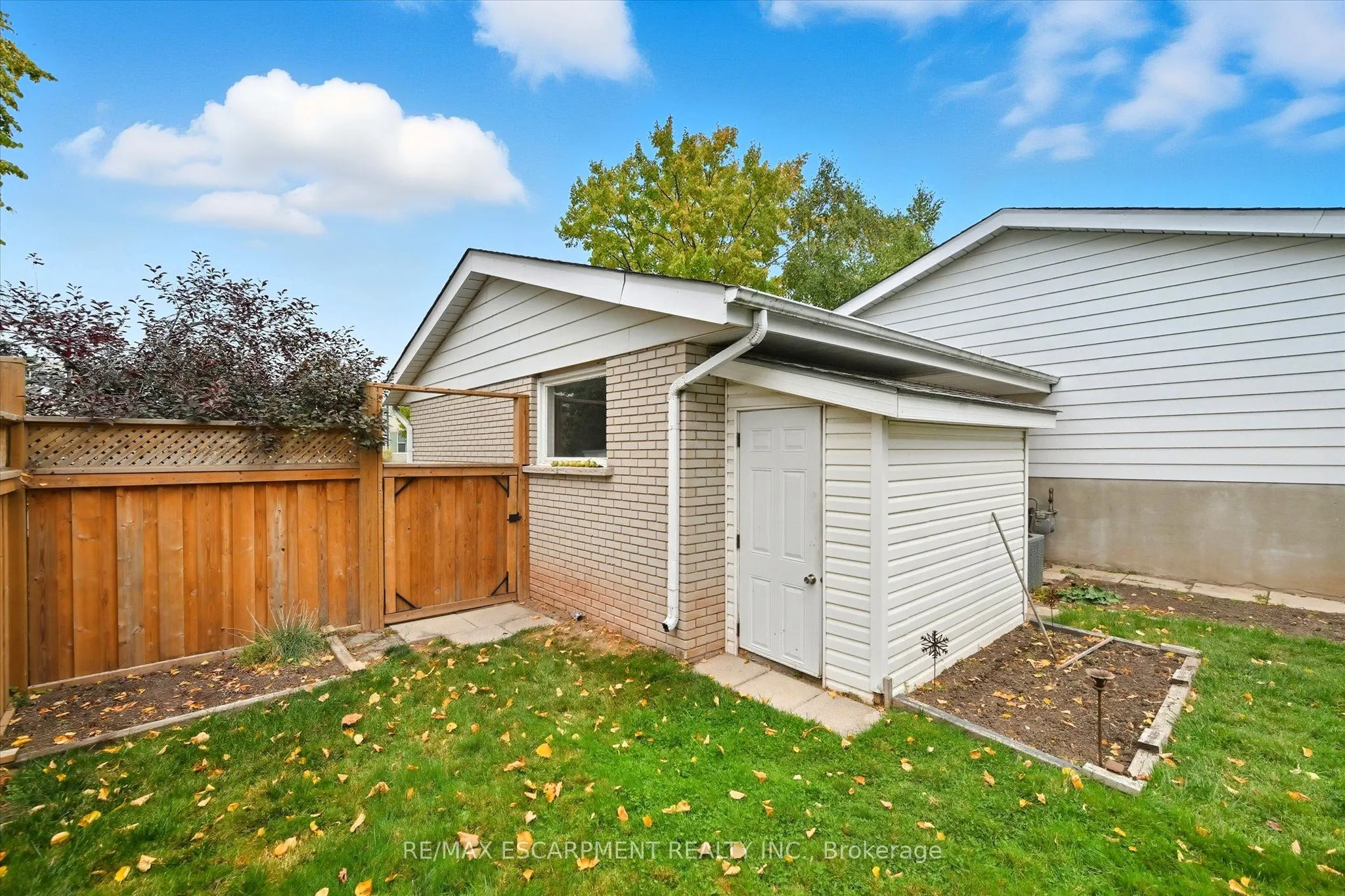 5112 Meadowhill Road