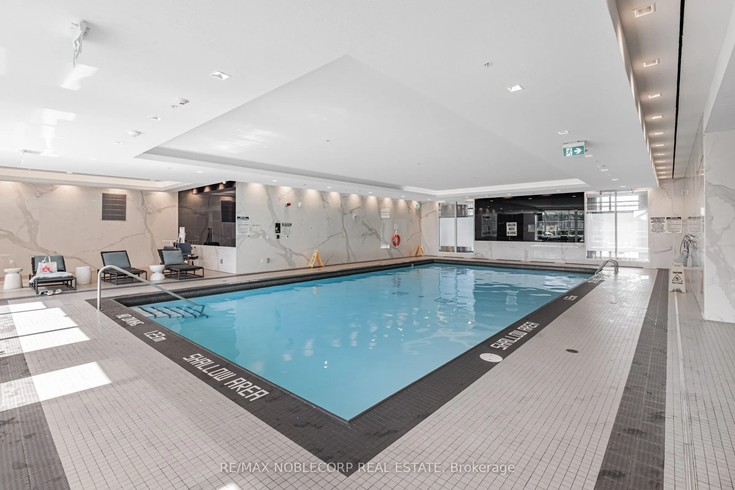 9 Mabelle Avenue, #926