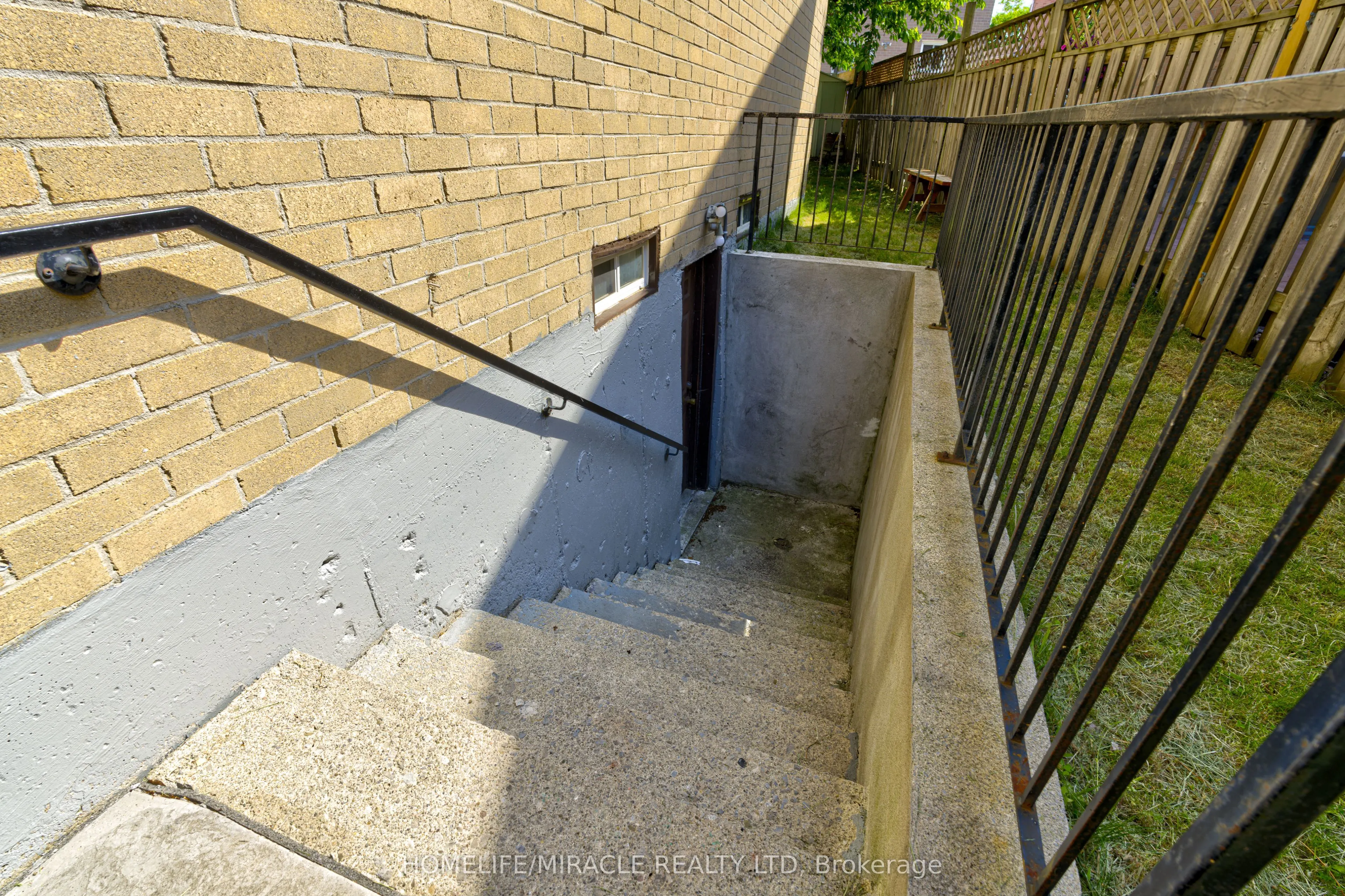55 Castlehill Road