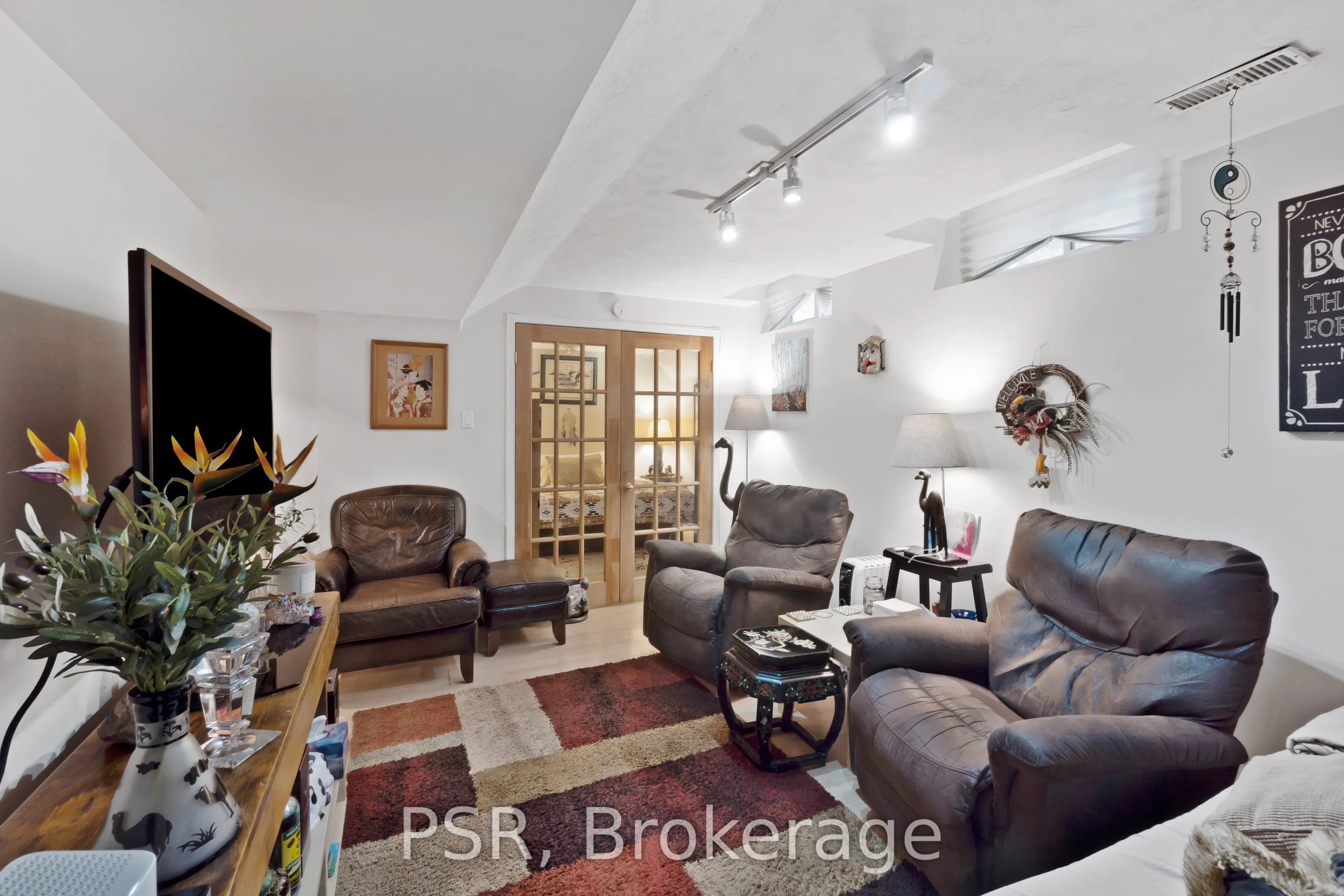 960 Fielder Drive