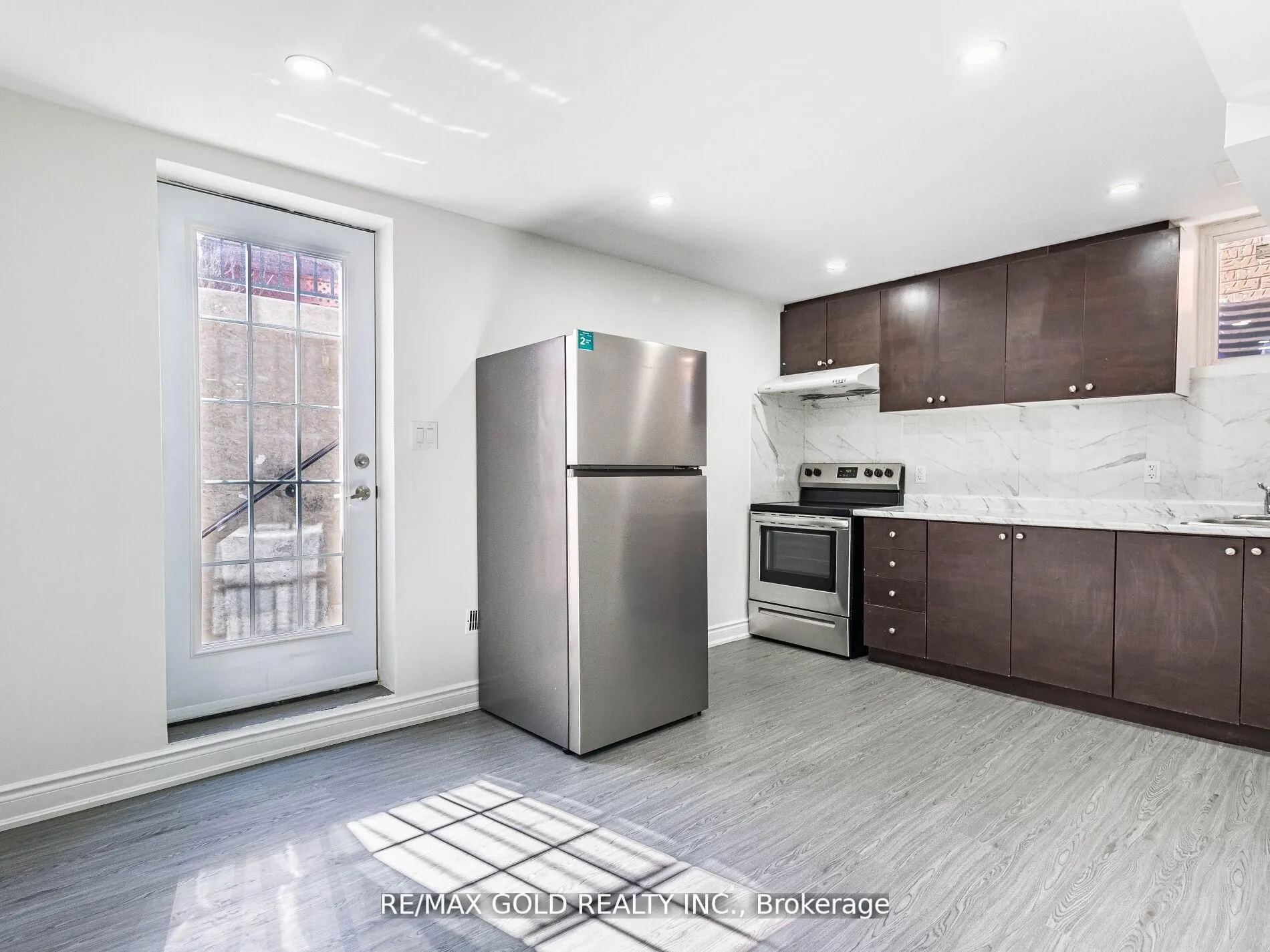 10 Chestermere (Bsmt) Crescent