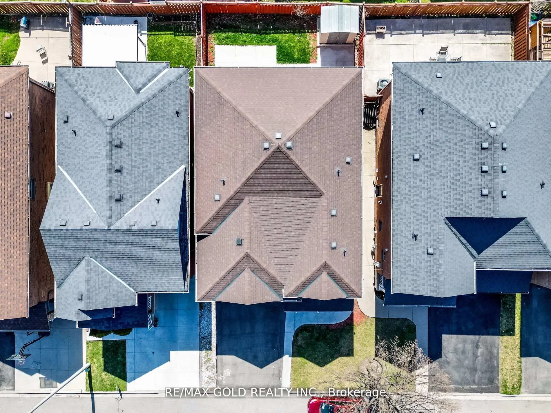 10 Chestermere (Bsmt) Crescent