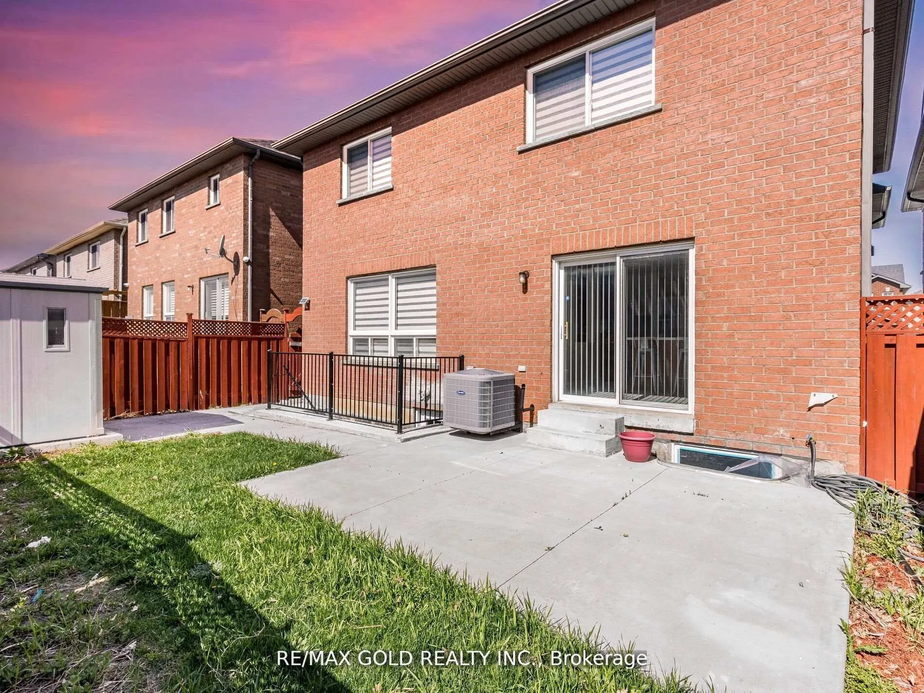 10 Chestermere (Bsmt) Crescent