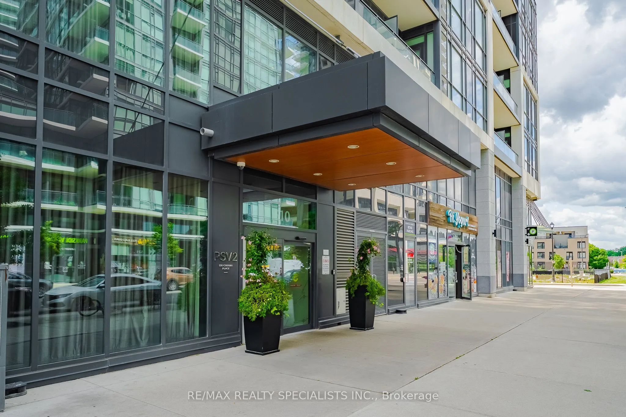 510 Curran Place, #408