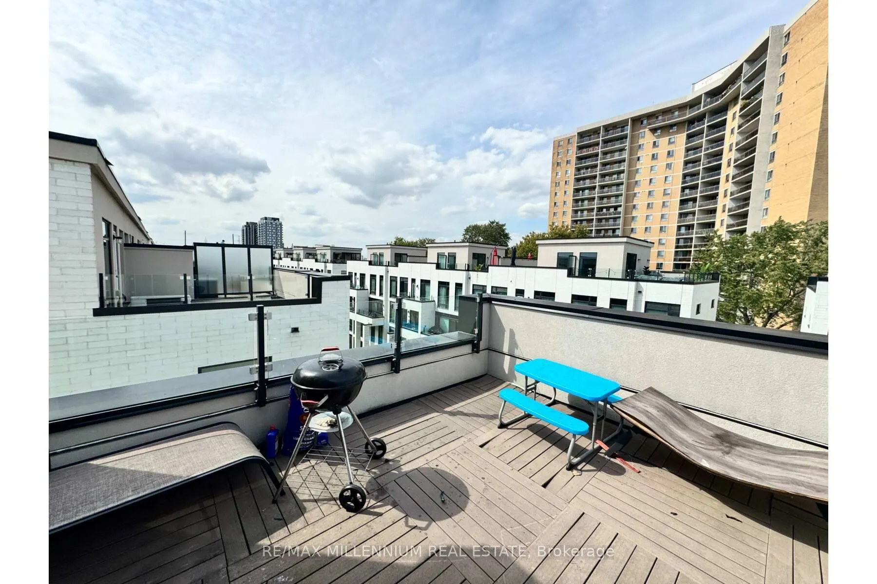 142 Widdicombe Hill, #519
