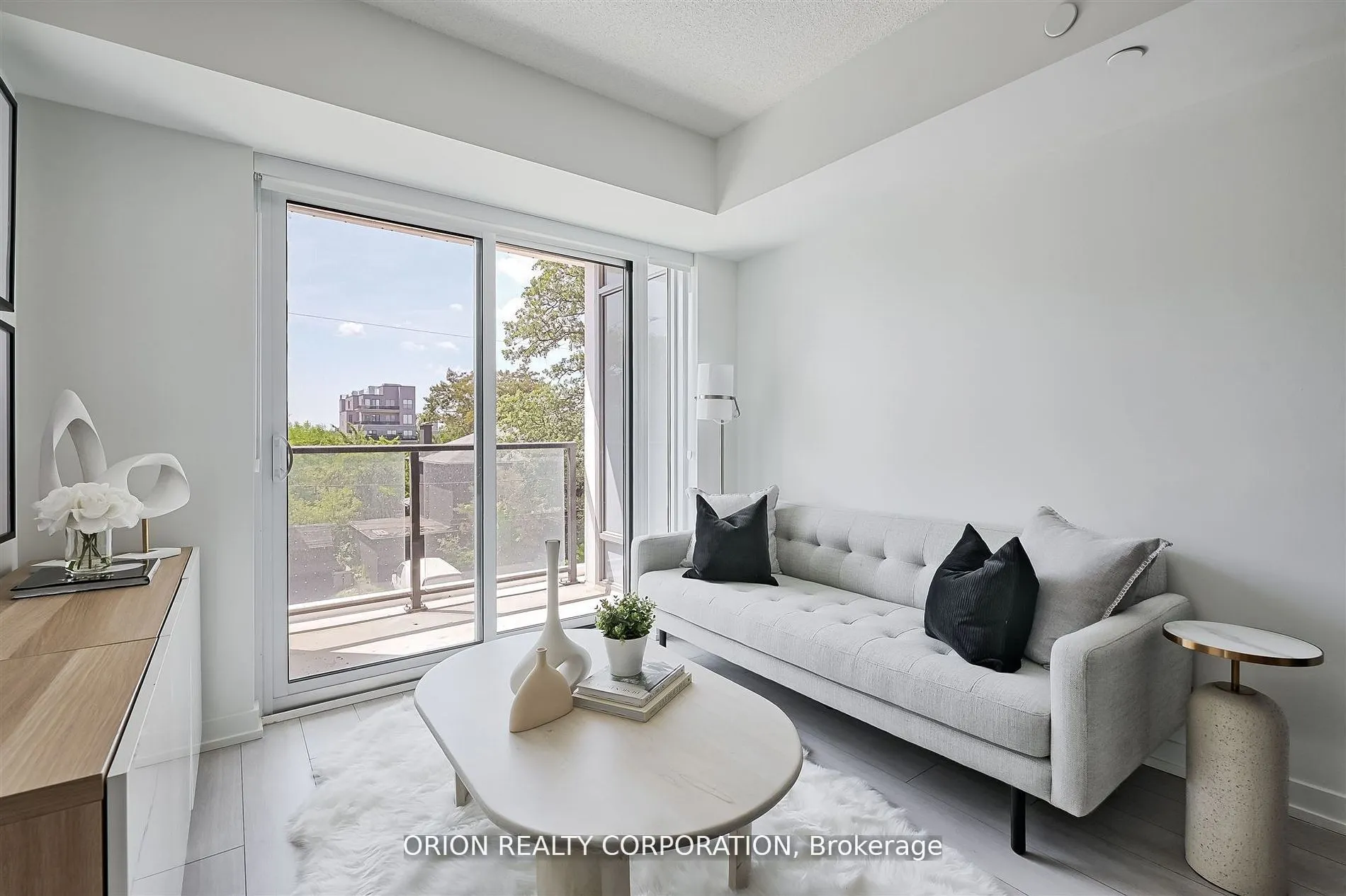 556 Marlee Avenue, #311