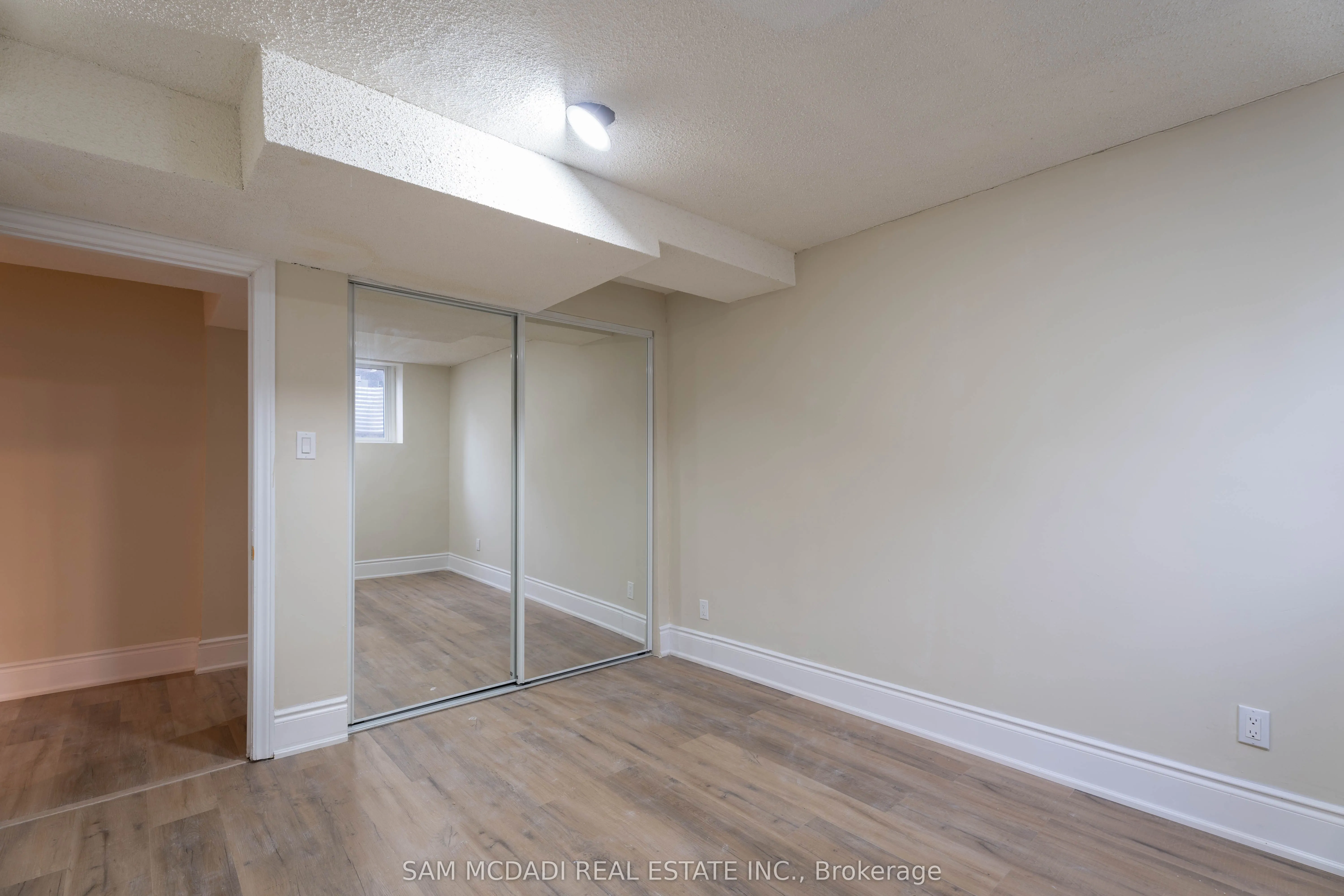 1609 Hollywell Avenue, #Lower
