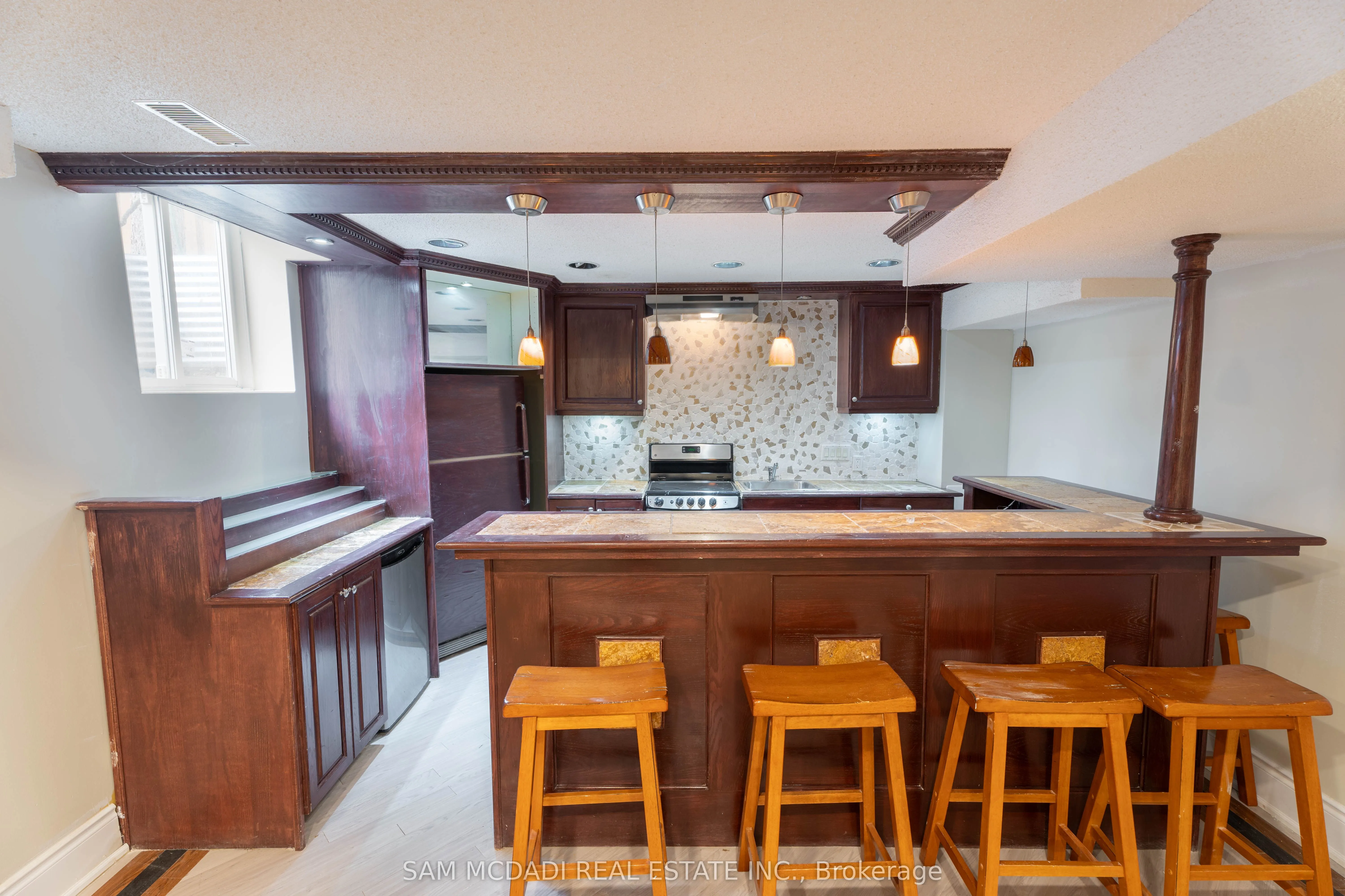 1609 Hollywell Avenue, #Lower