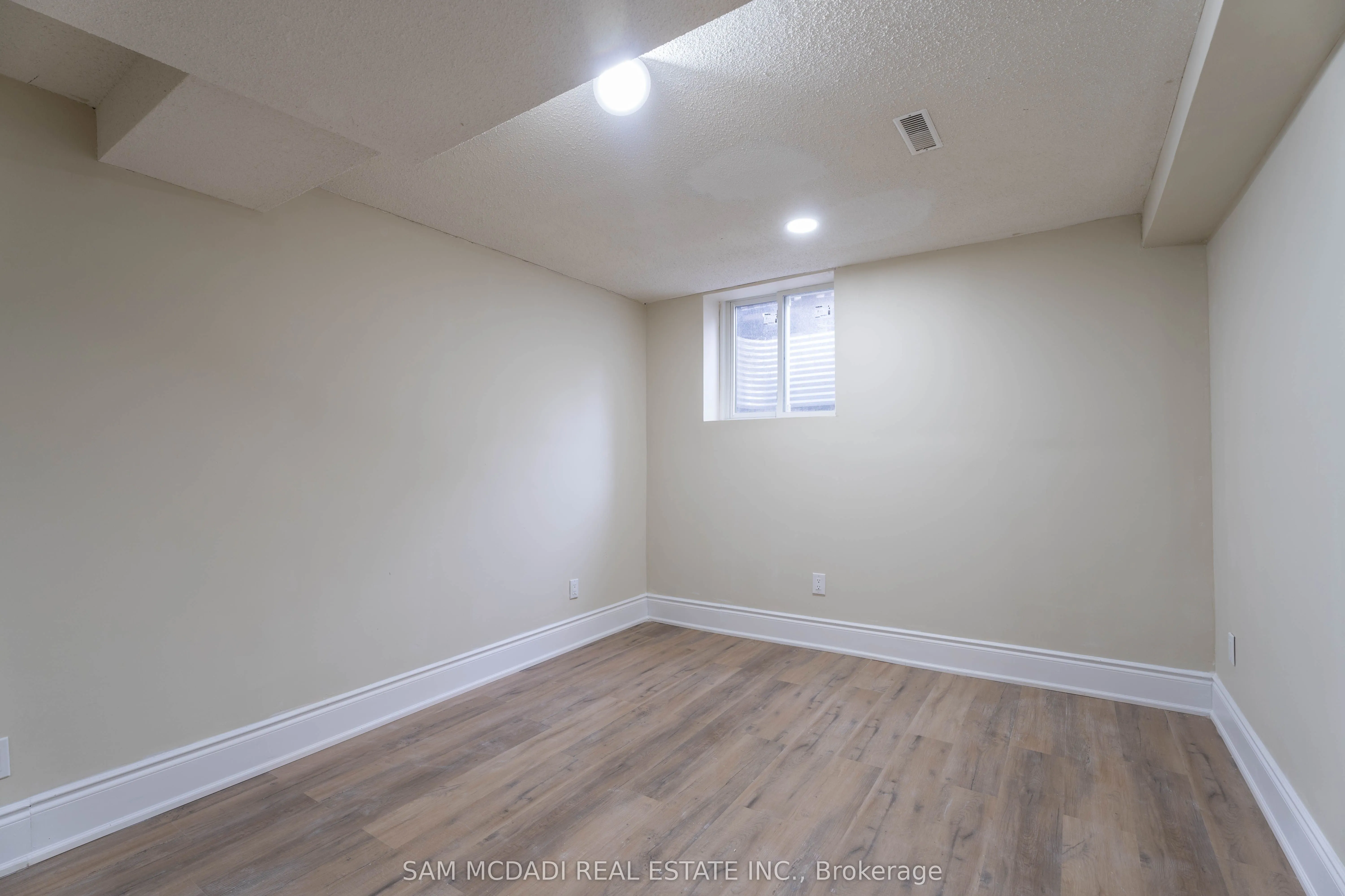 1609 Hollywell Avenue, #Lower