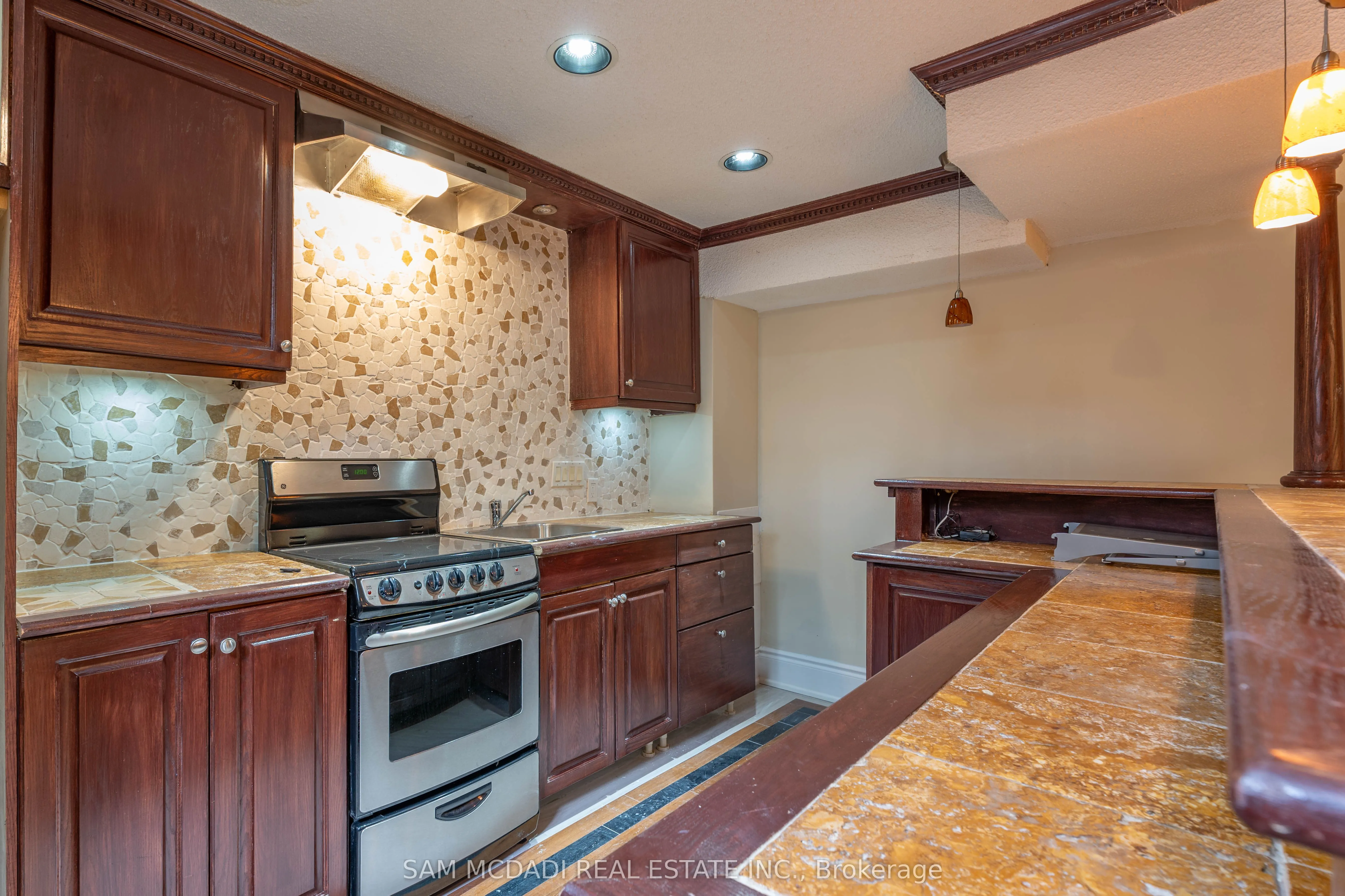 1609 Hollywell Avenue, #Lower