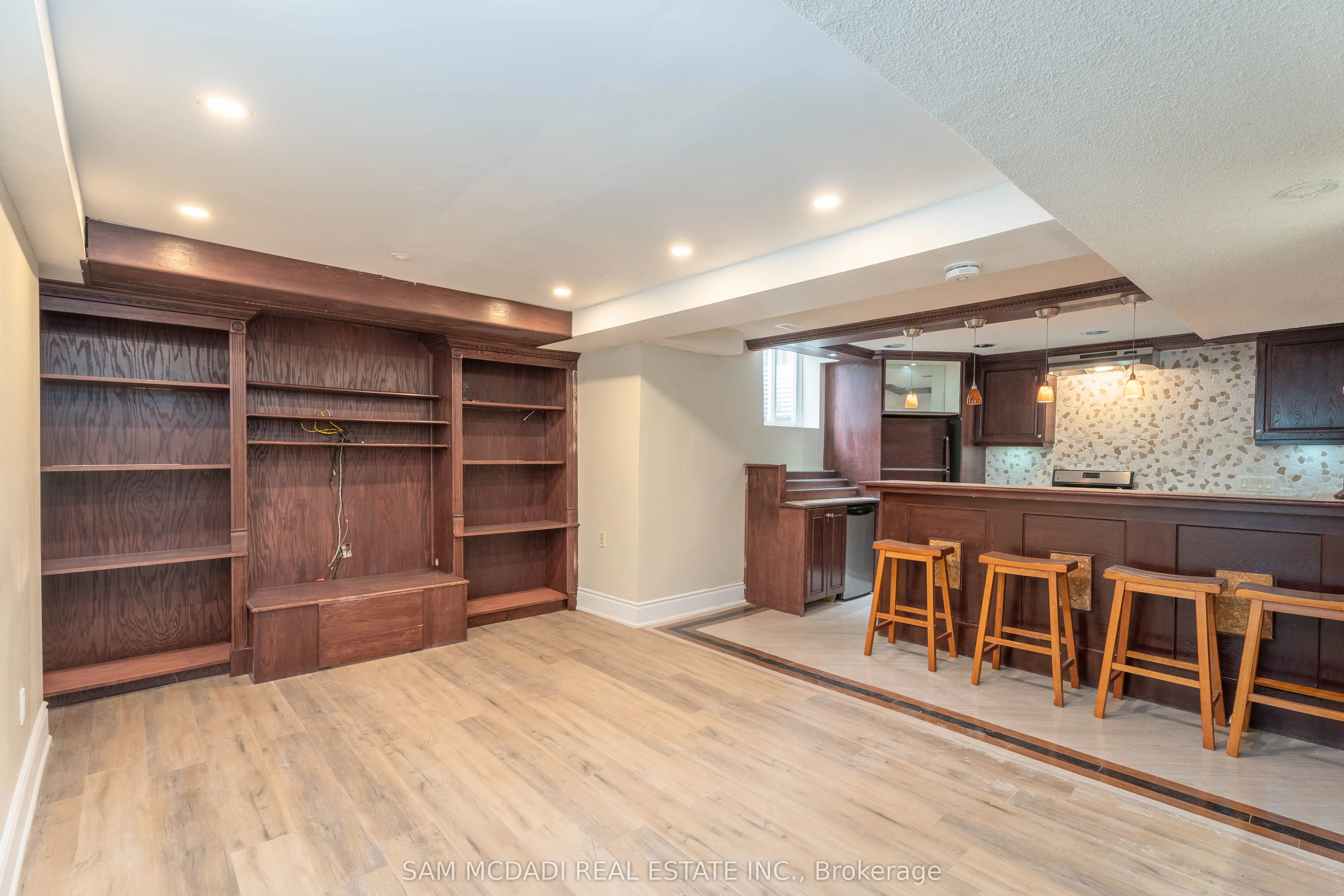 1609 Hollywell Avenue, #Lower