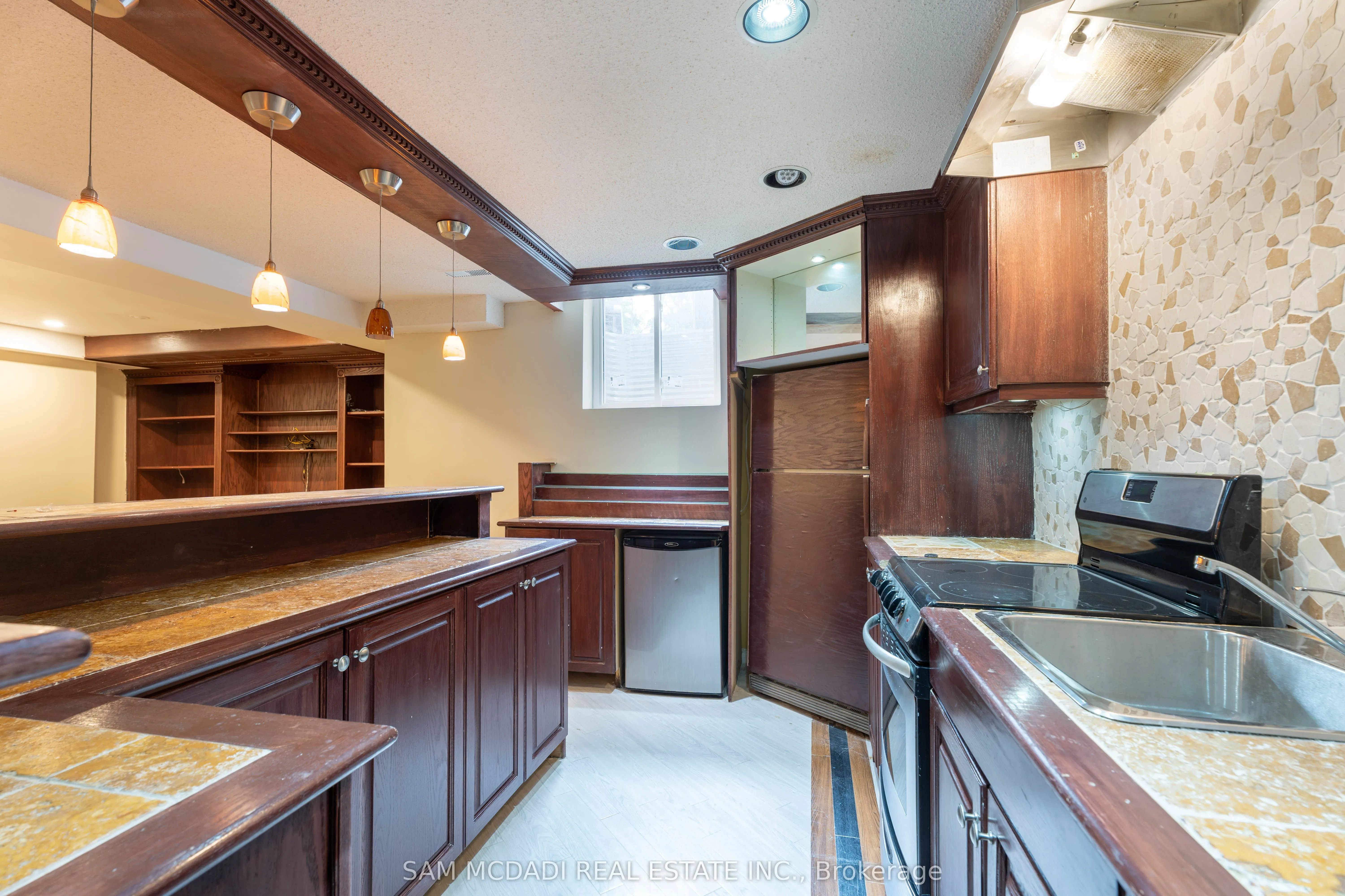 1609 Hollywell Avenue, #Lower