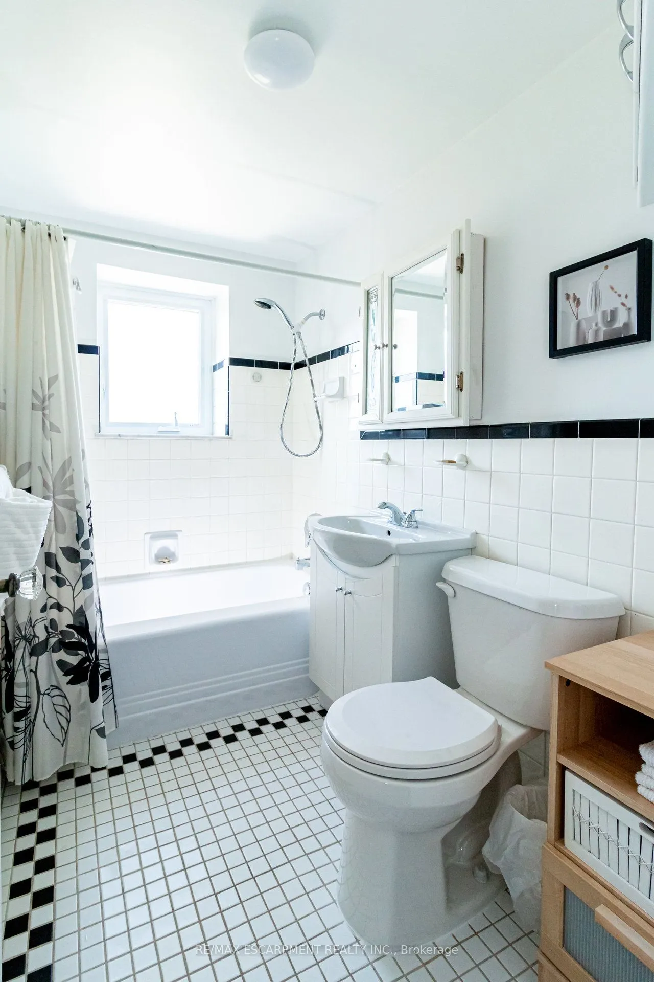 824 Brant Street, #8