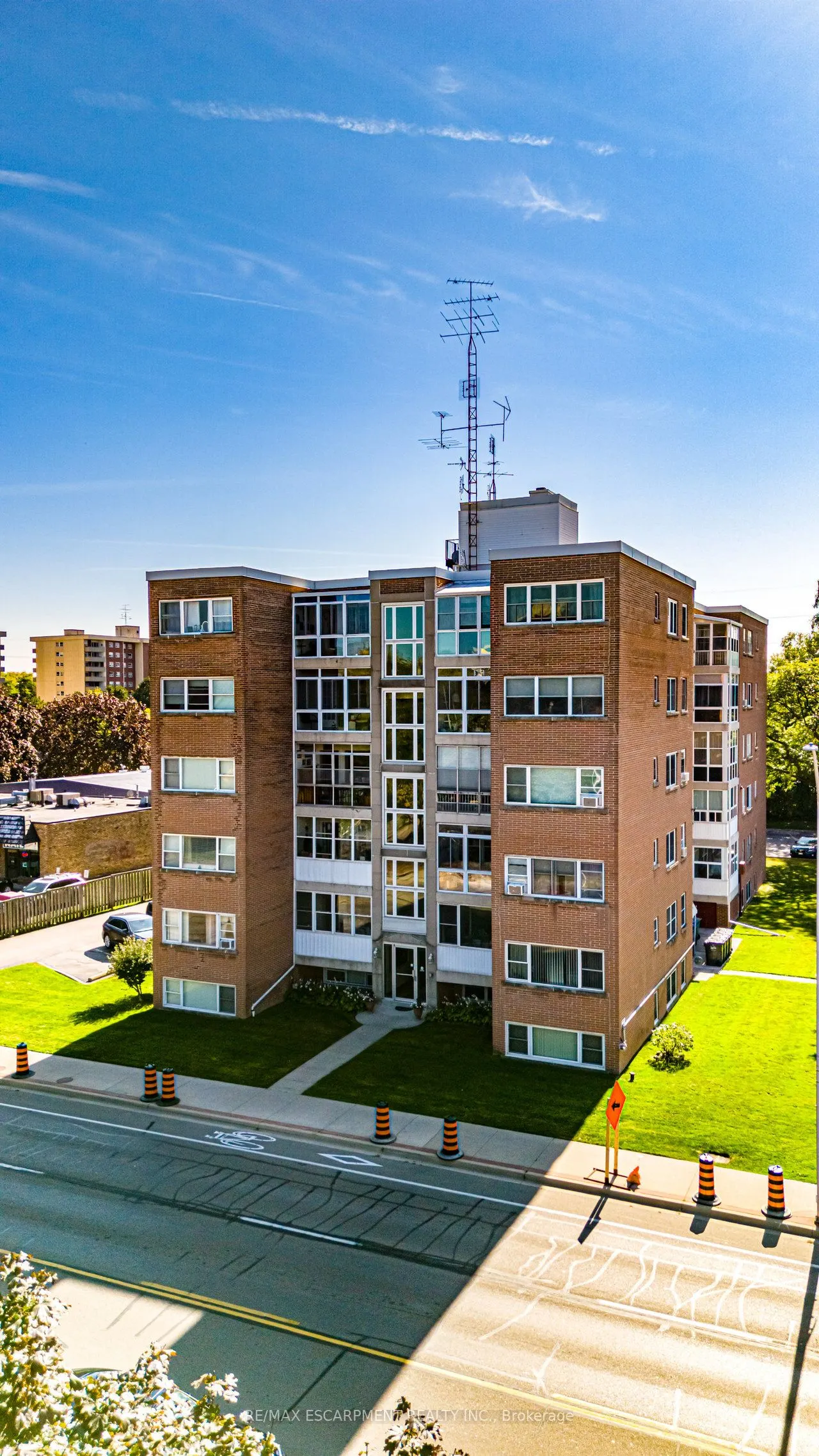 824 Brant Street, #8