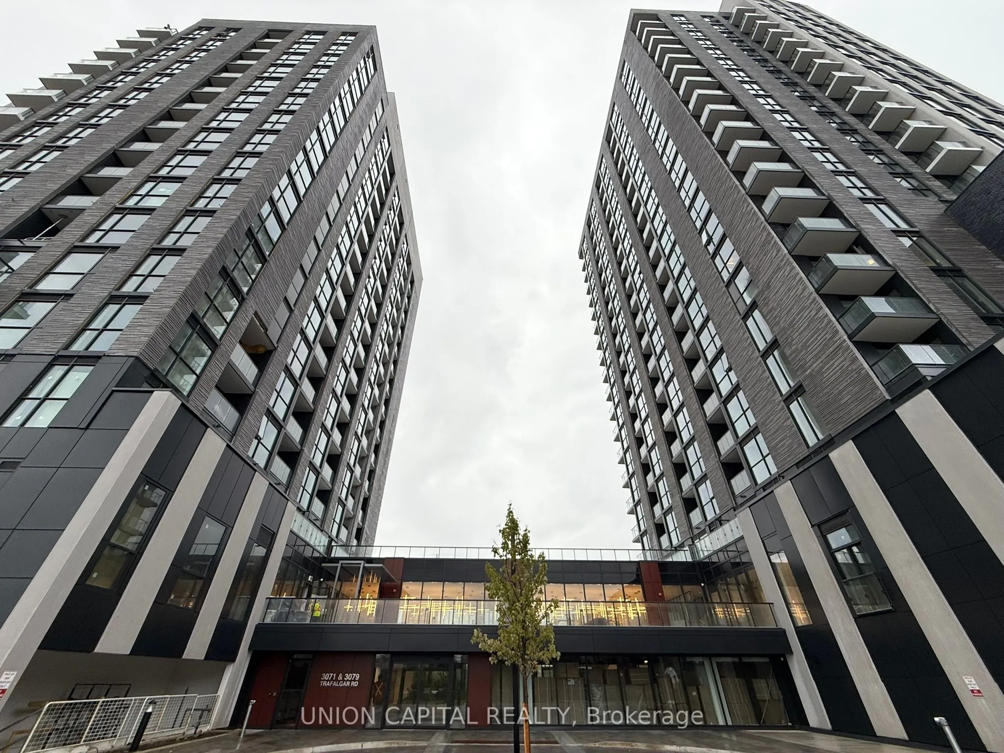 3079 Trafalgar Road, #1506
