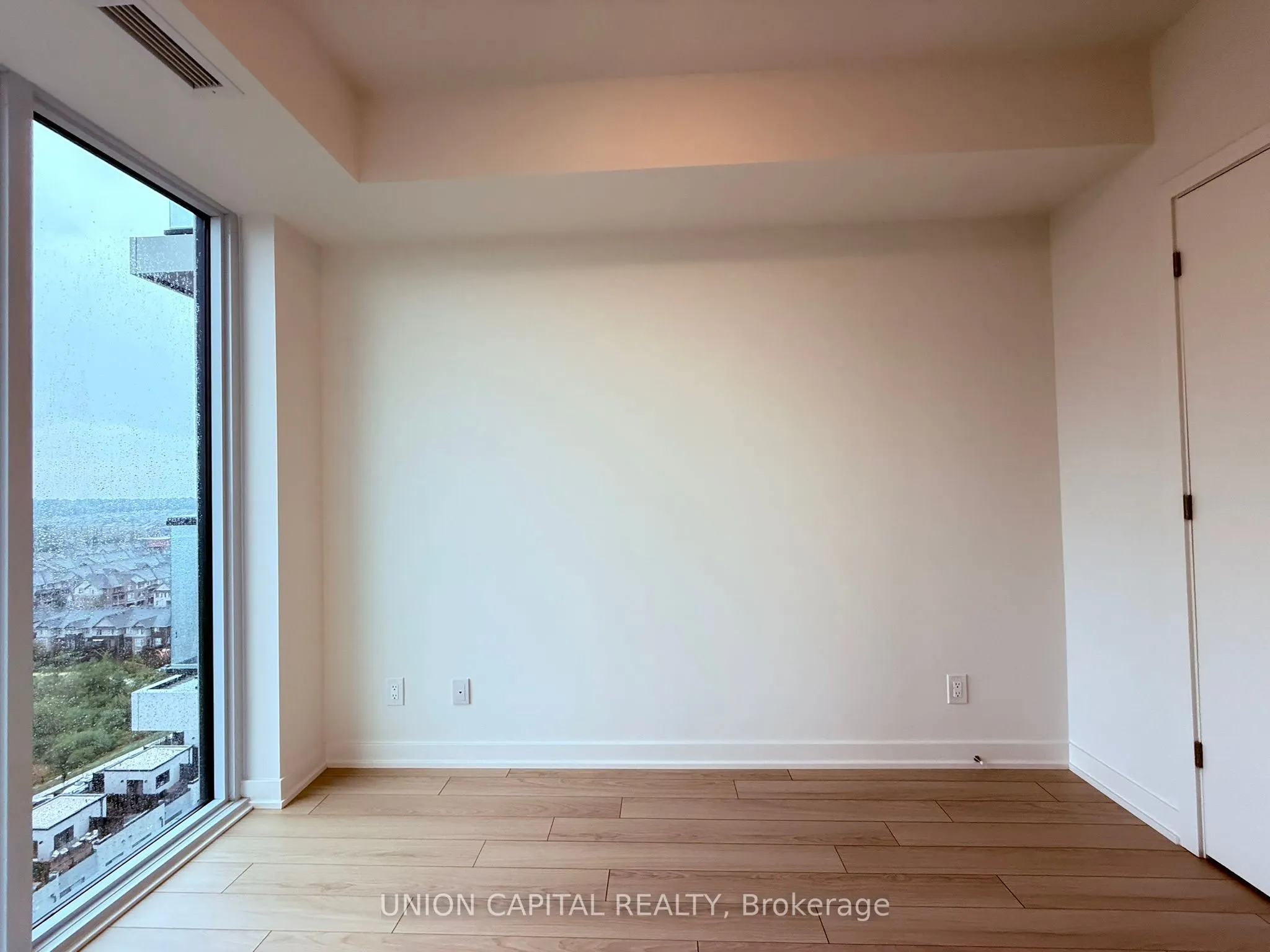 3079 Trafalgar Road, #1506