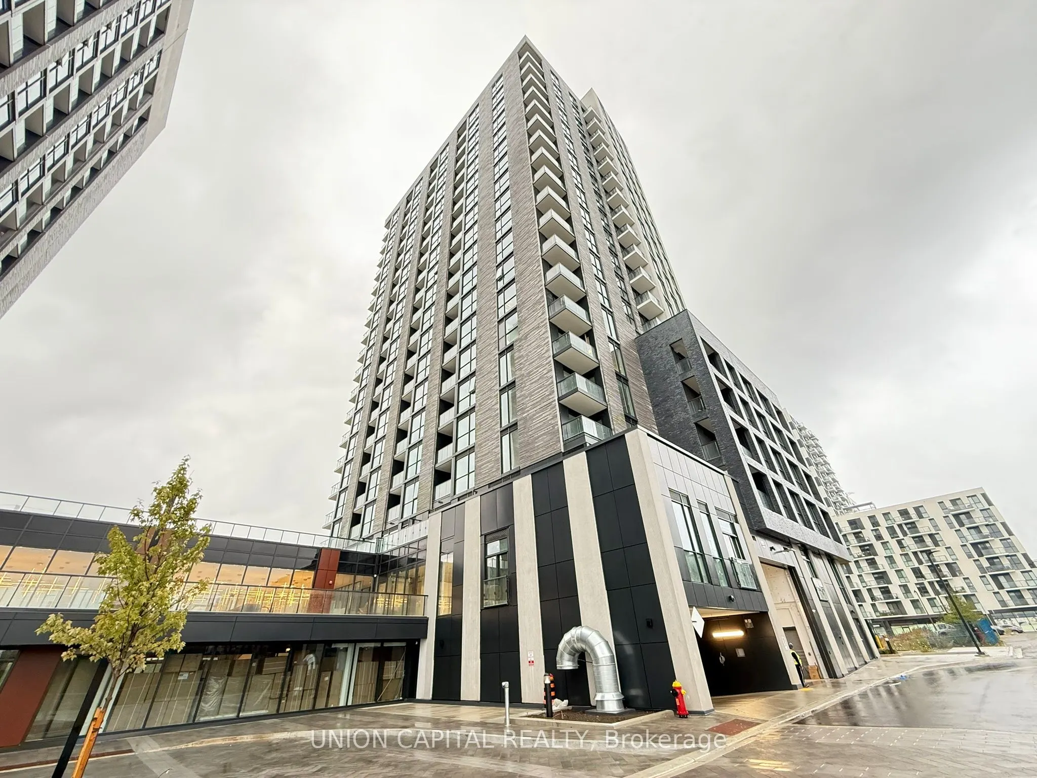 3079 Trafalgar Road, #1506