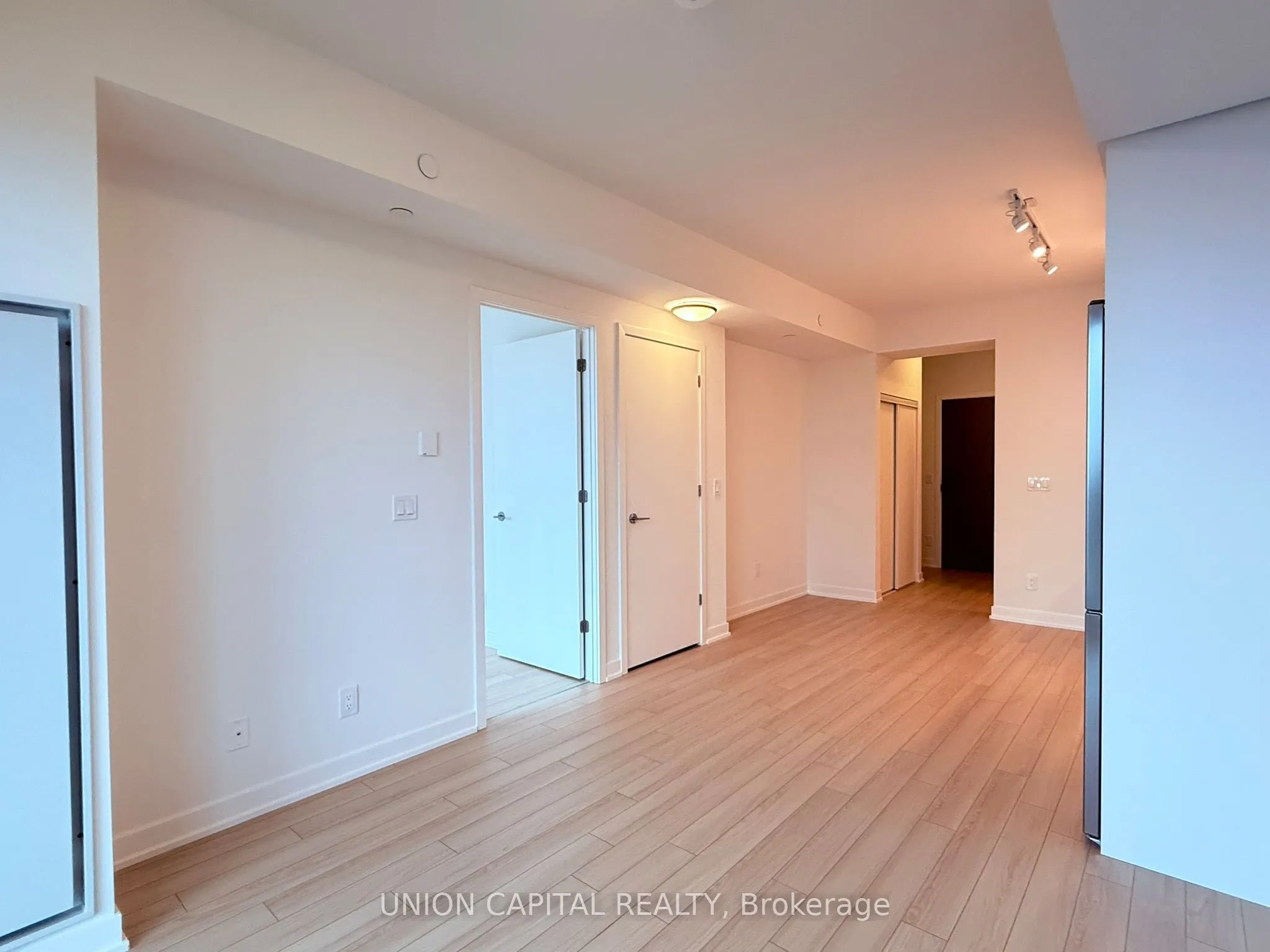 3079 Trafalgar Road, #1506